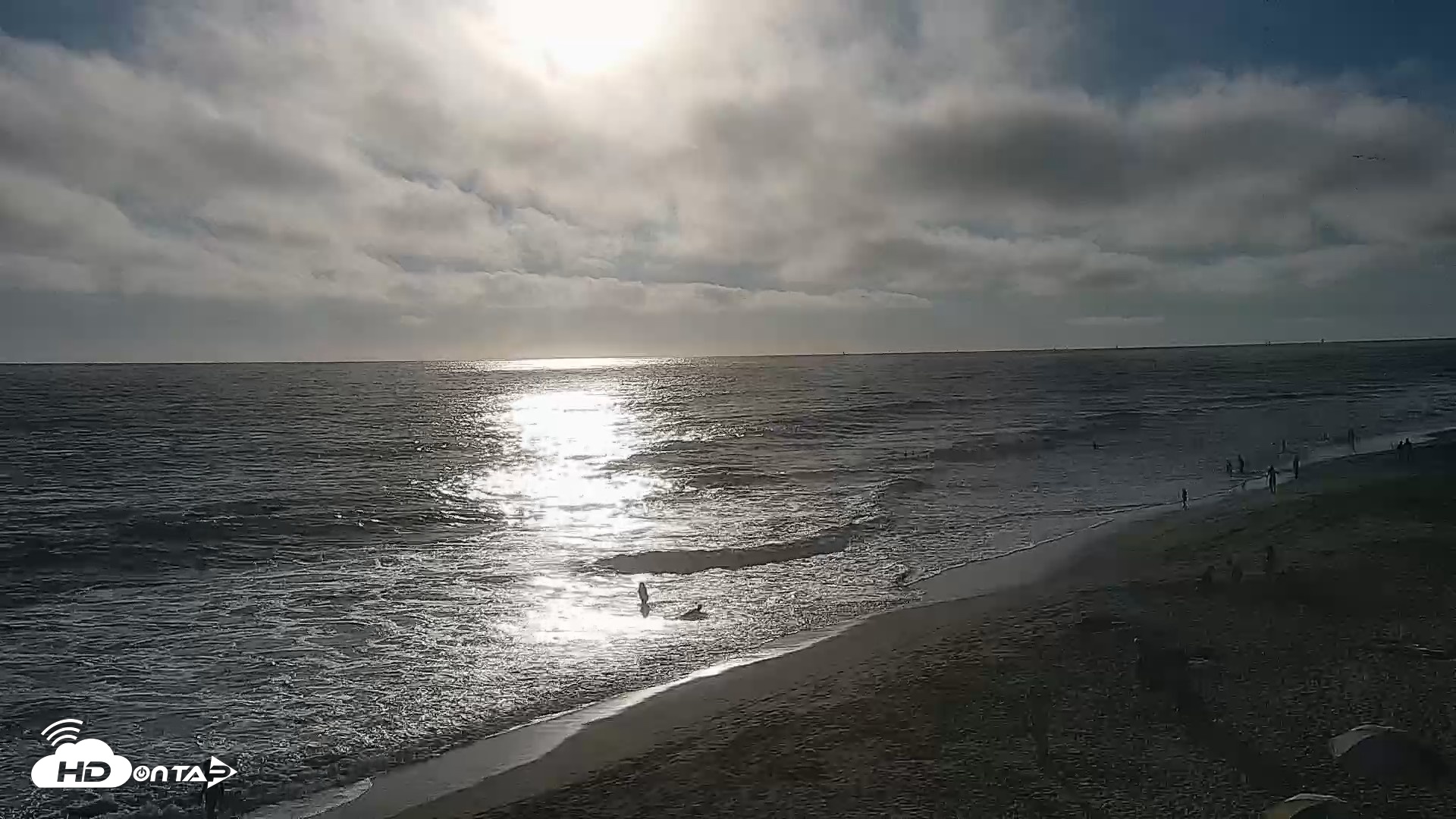 Snapshot of Carlsbad Beach Surf Live Webcam taken Jul 22, 2026, 6:40pm PDT