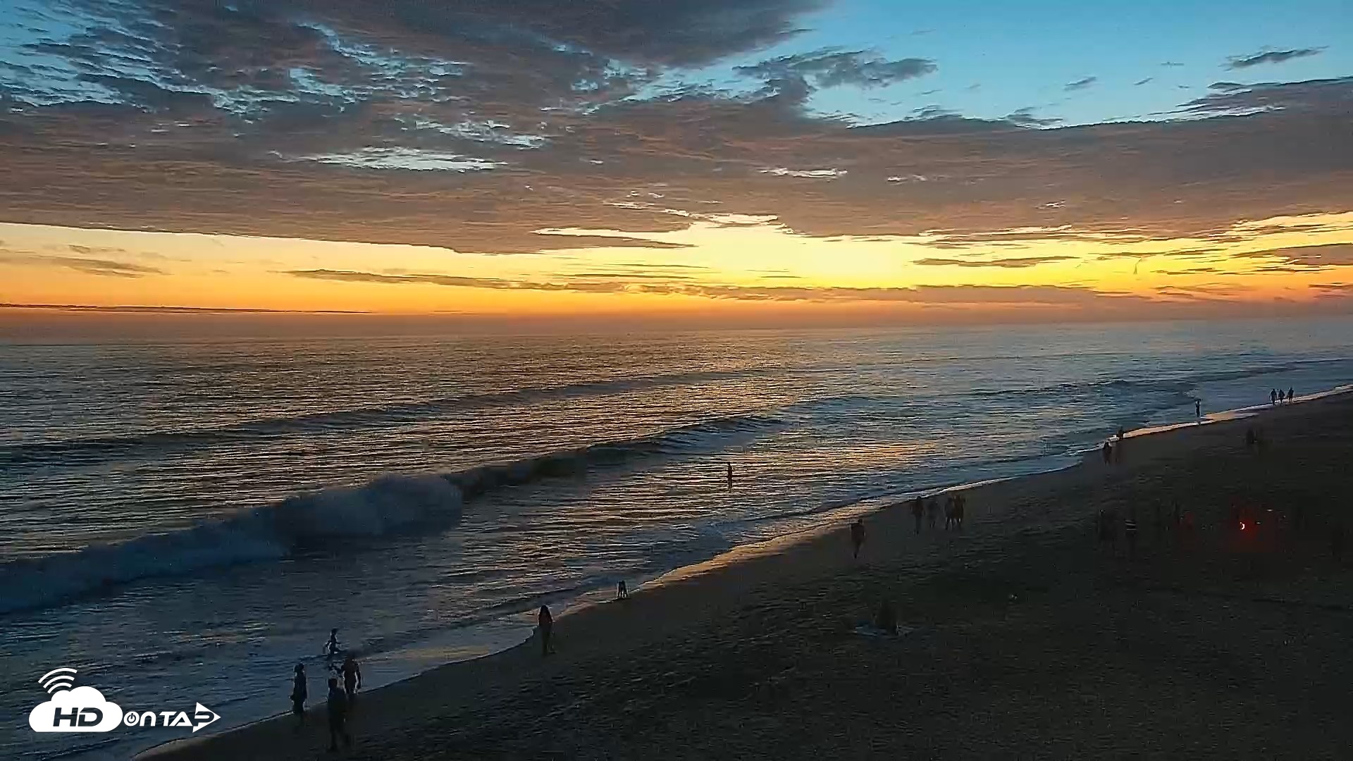 Snapshot of Carlsbad Beach Surf Live Webcam taken Jul 20, 2026, 8:27pm PDT