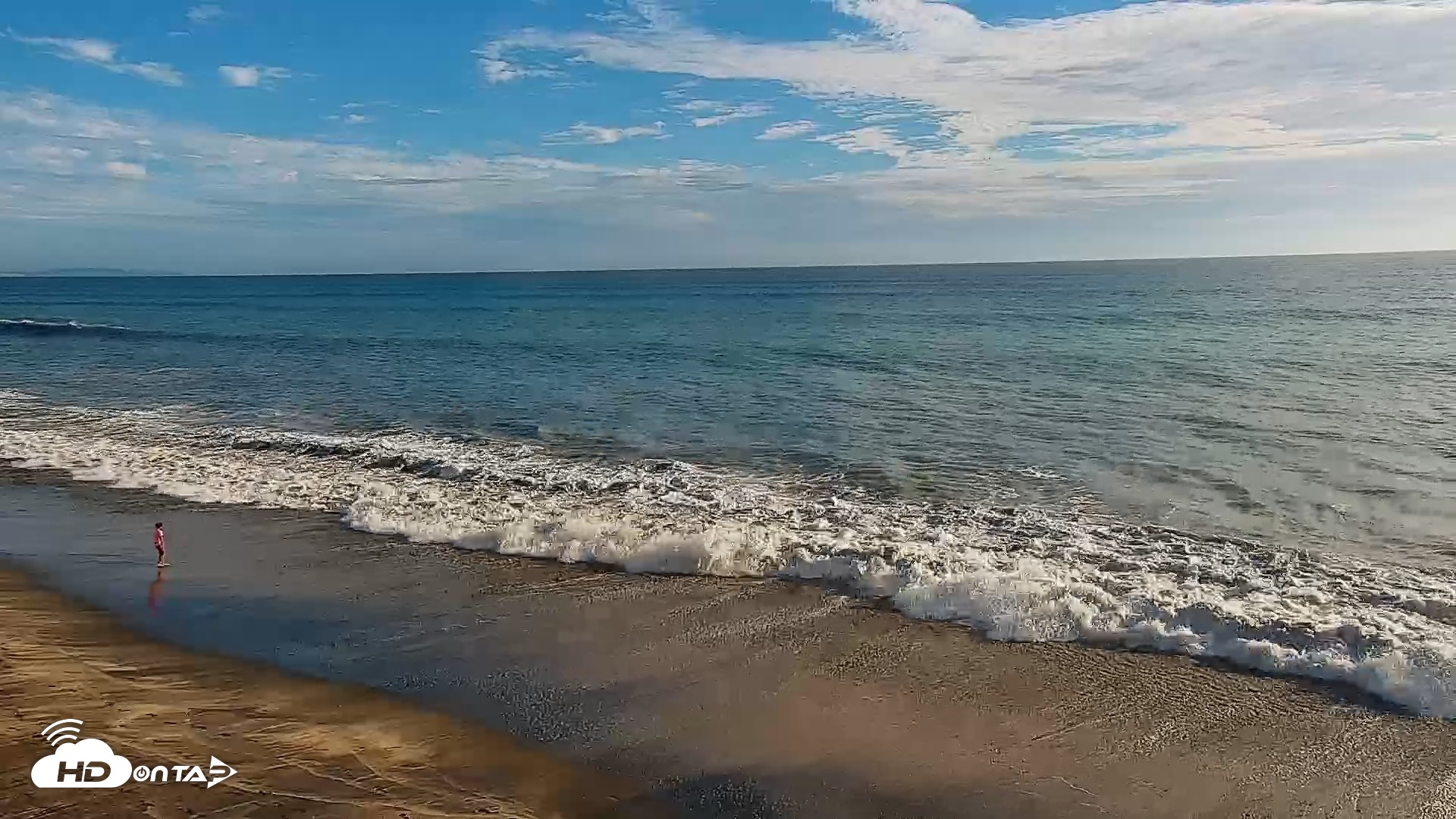 Snapshot of Carlsbad Beach Surf Live Webcam taken Sep 5, 2026, 5:55pm PDT