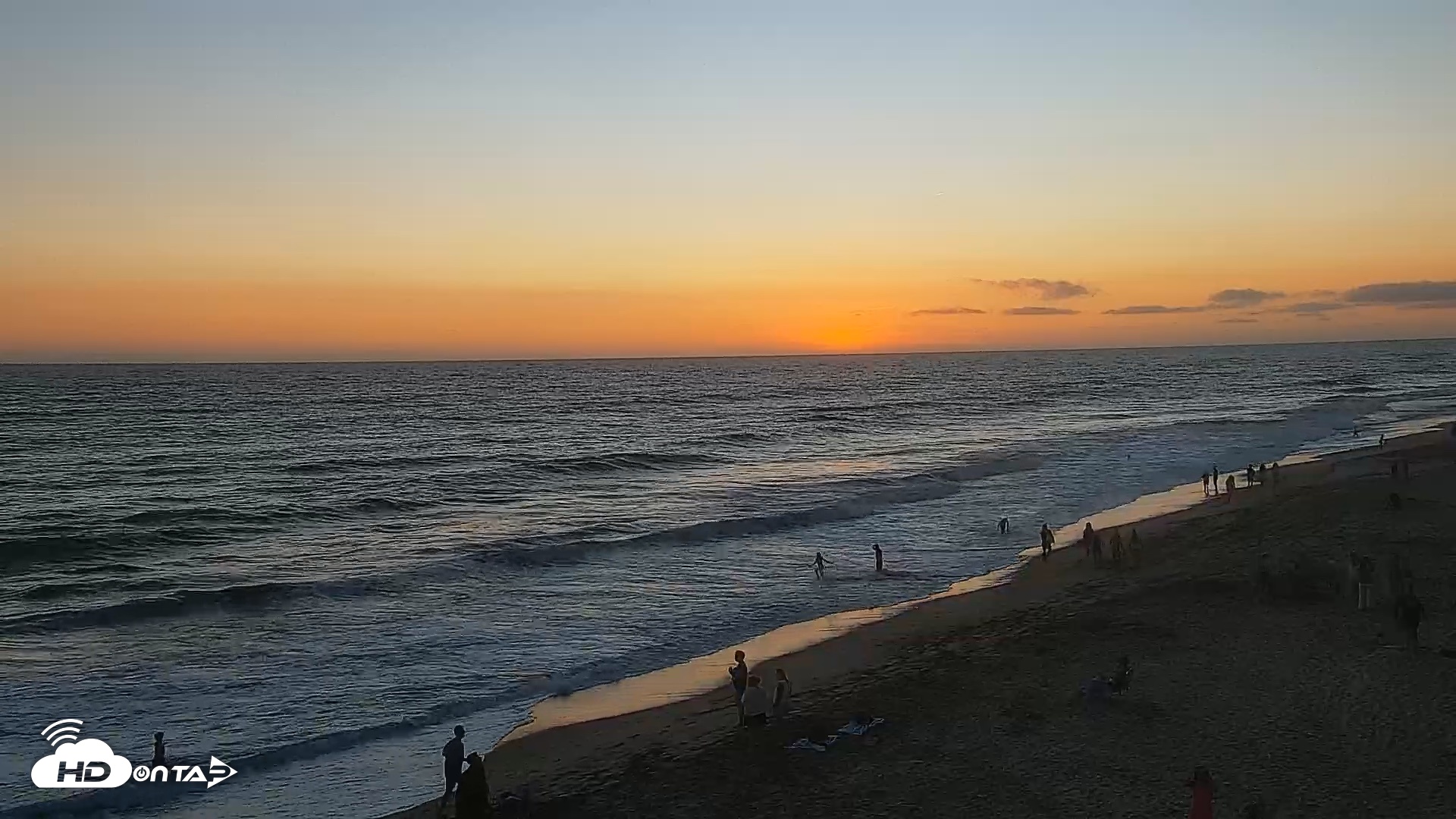 Snapshot of Carlsbad Beach Surf Live Webcam taken Jul 22, 2026, 7:57pm PDT