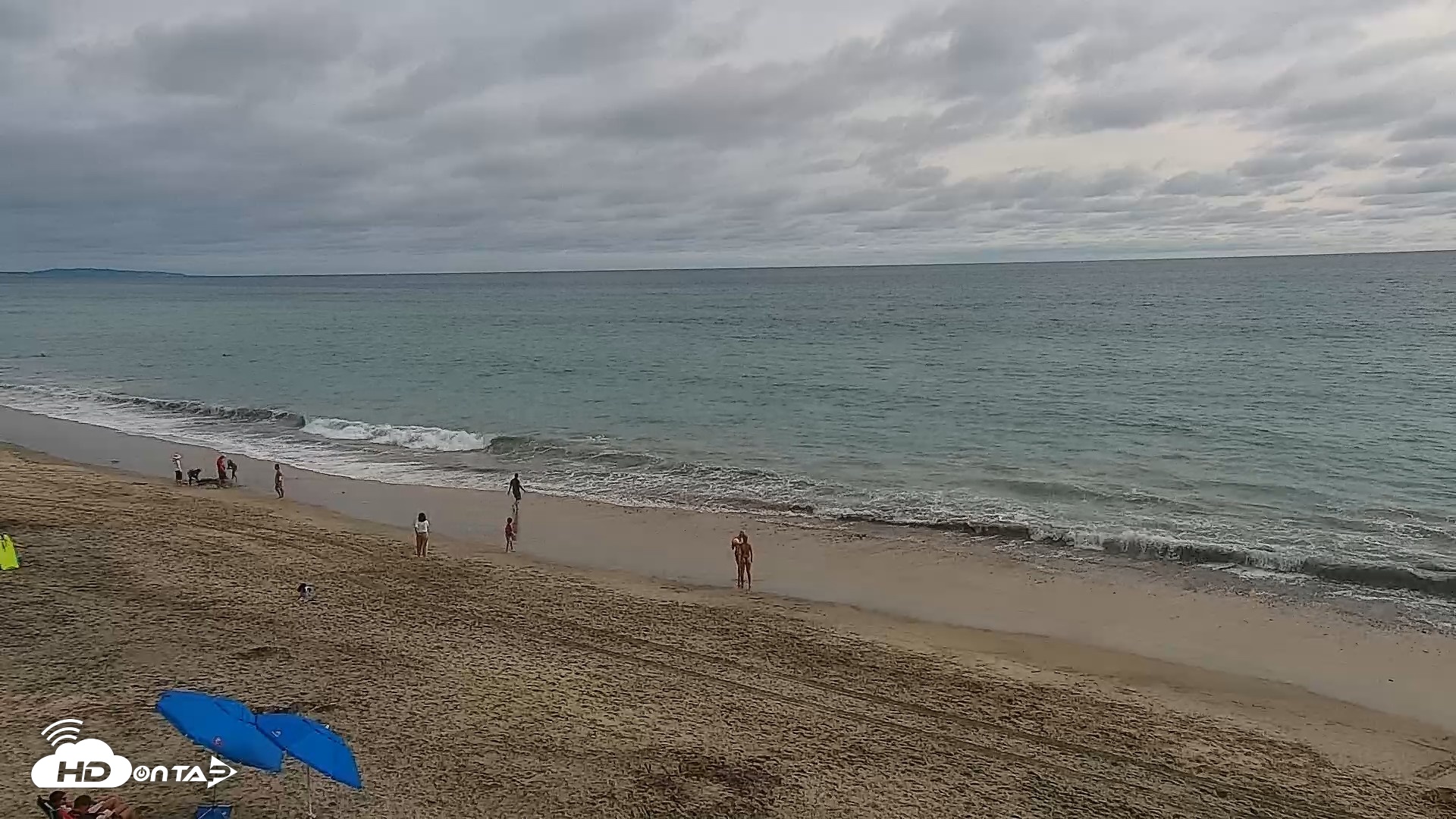 Snapshot of Carlsbad Beach Surf Live Webcam taken Aug 13, 2026, 5:34pm PDT