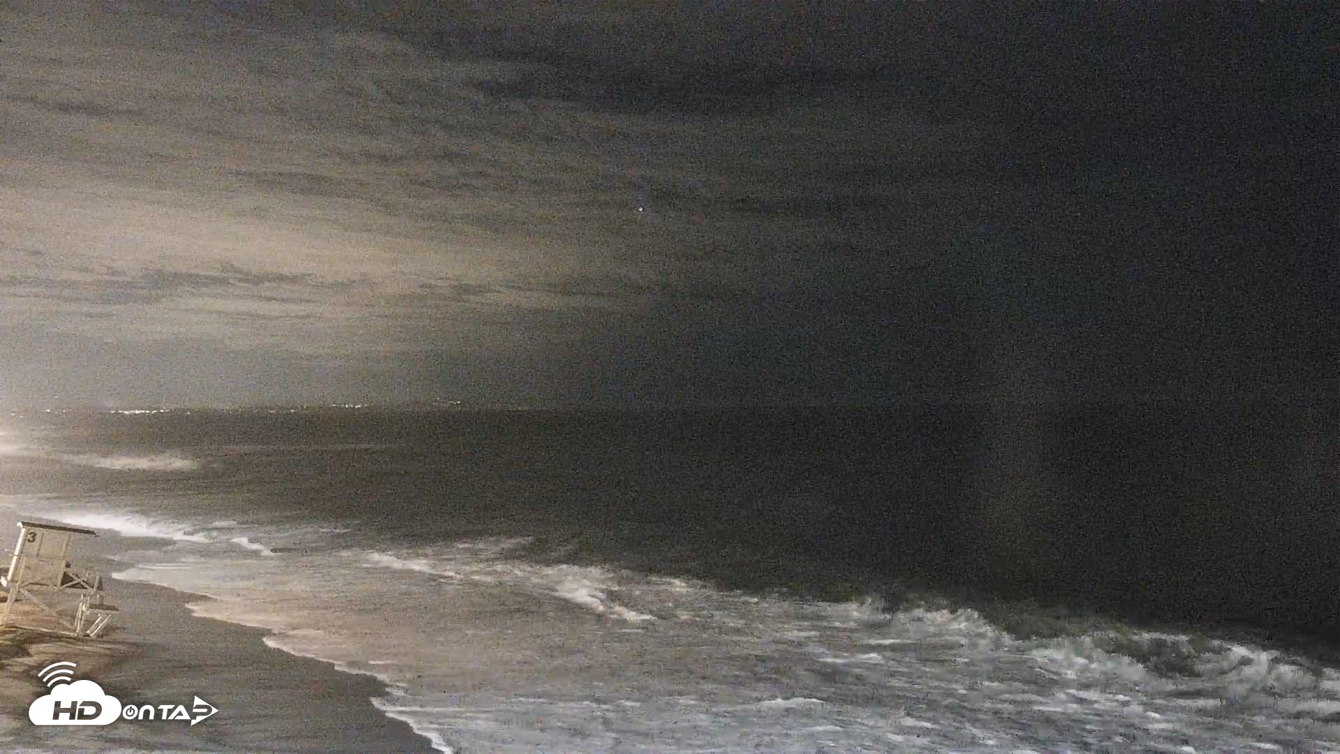 Snapshot of Carlsbad Beach Surf Live Webcam taken Sep 7, 2026, 8:07pm PDT