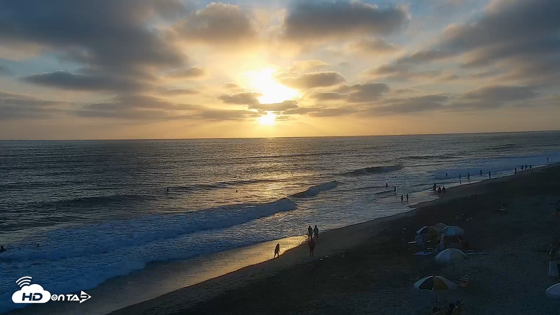Snapshot of Carlsbad Beach Surf Live Webcam taken Aug 1, 2026, 7:34pm PDT