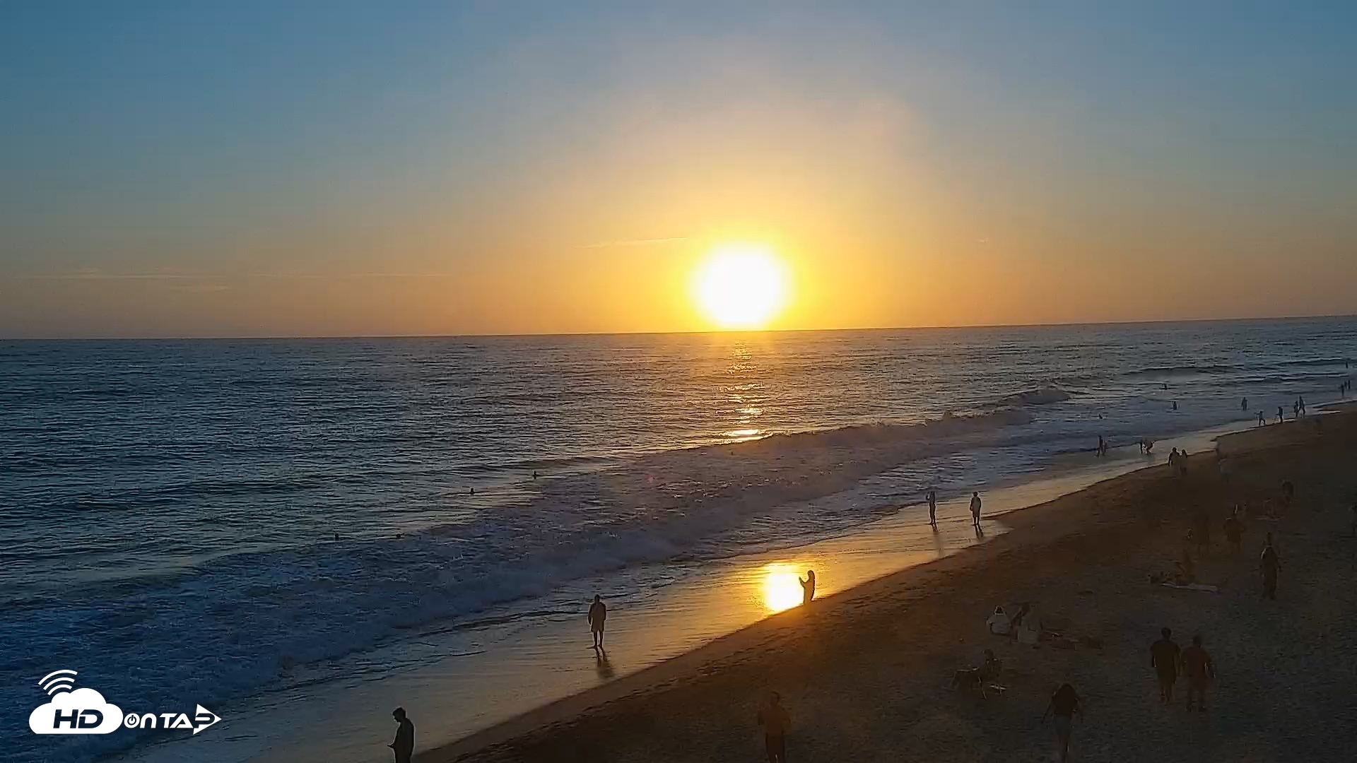 Snapshot of Carlsbad Beach Surf Live Webcam taken Jul 23, 2026, 7:45pm PDT