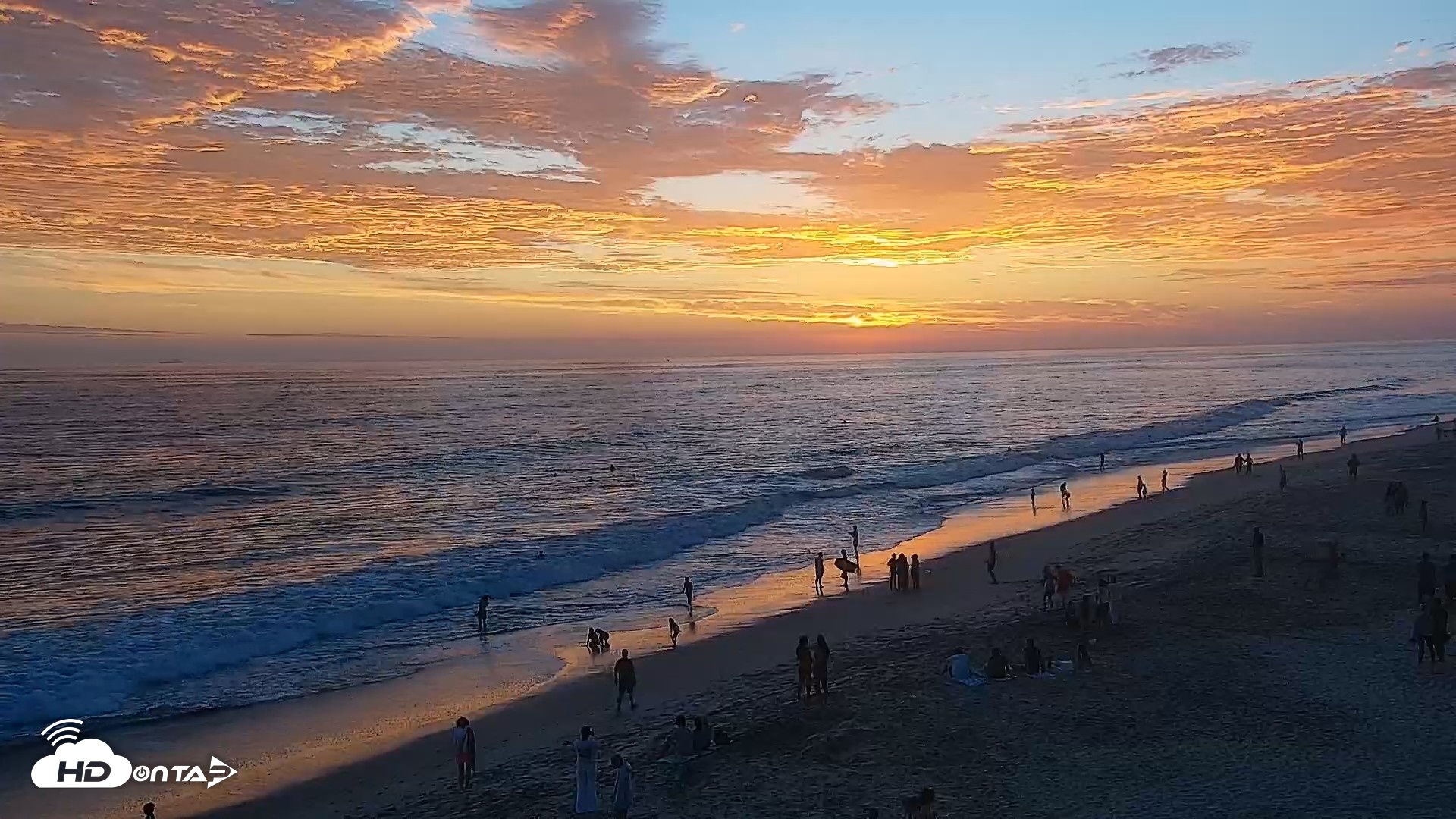 Snapshot of Carlsbad Beach Surf Live Webcam taken Jul 20, 2026, 8:00pm PDT