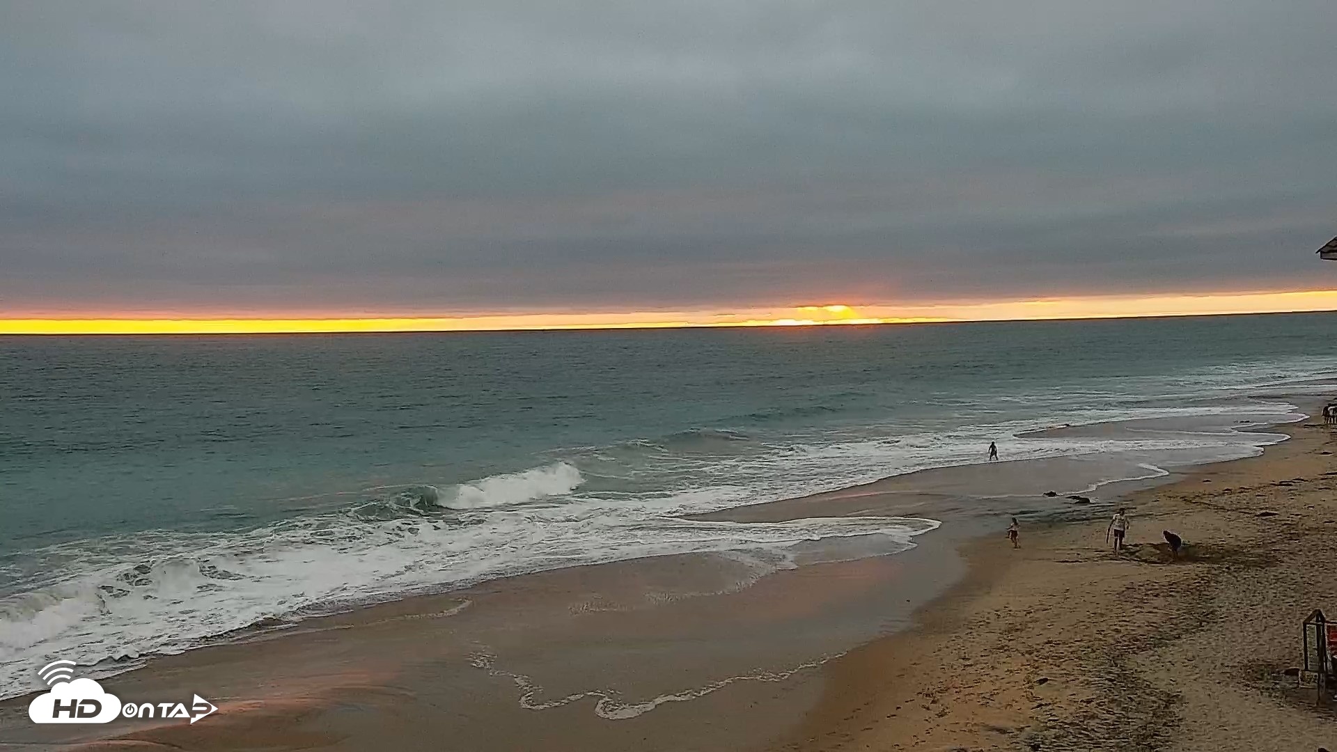 Snapshot of Carlsbad Beach Surf Live Webcam taken Jun 27, 2026, 7:53pm PDT