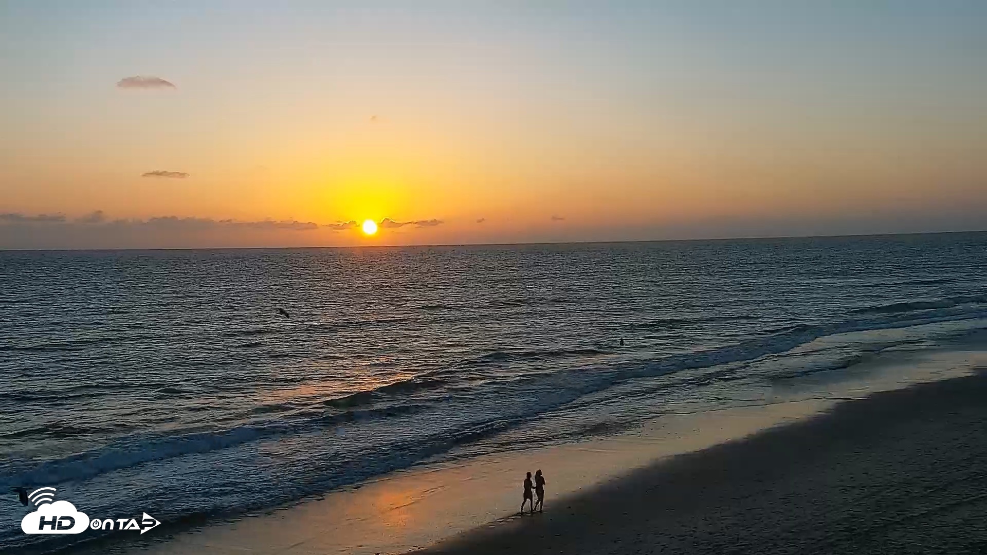 Snapshot of Carlsbad Beach Surf Live Webcam taken Sep 16, 2026, 6:48pm PDT