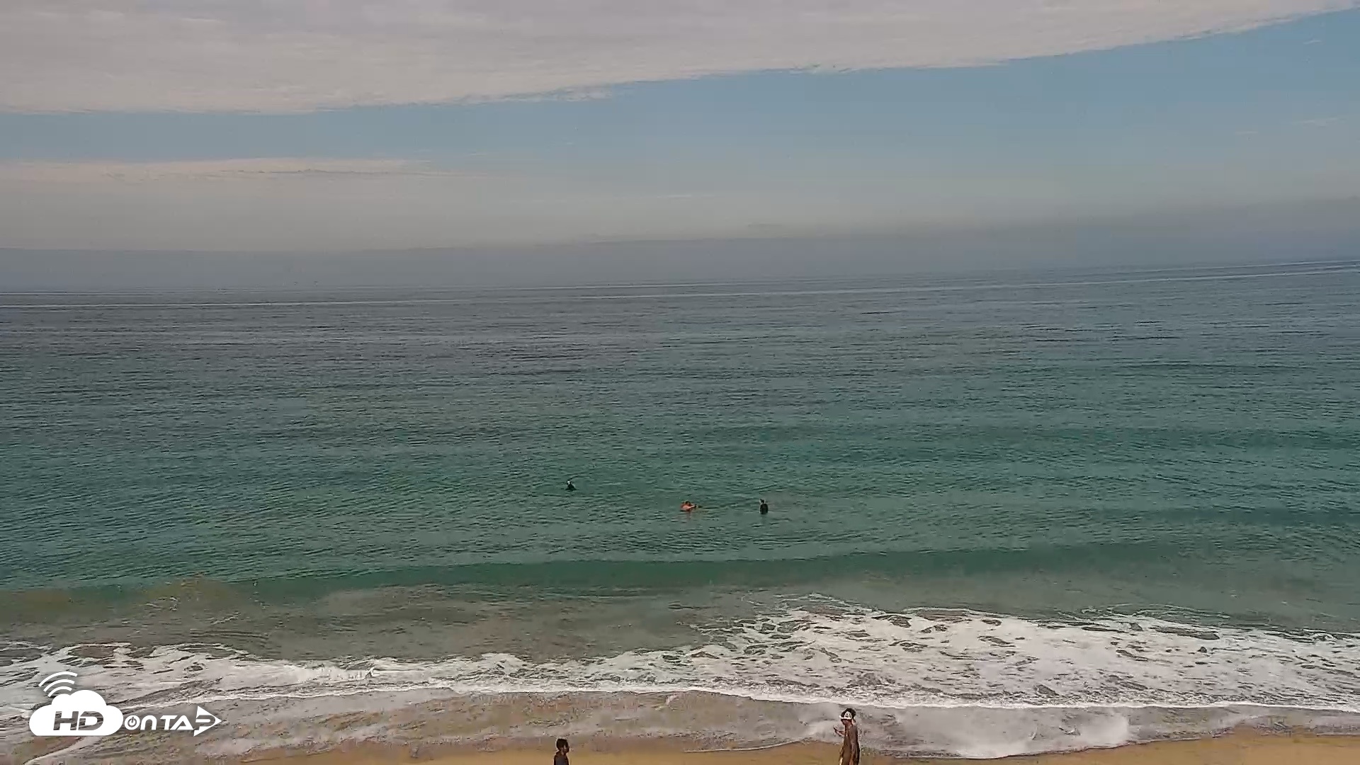 Snapshot of Carlsbad Beach Surf Live Webcam taken Jul 12, 2026, 8:55am PDT