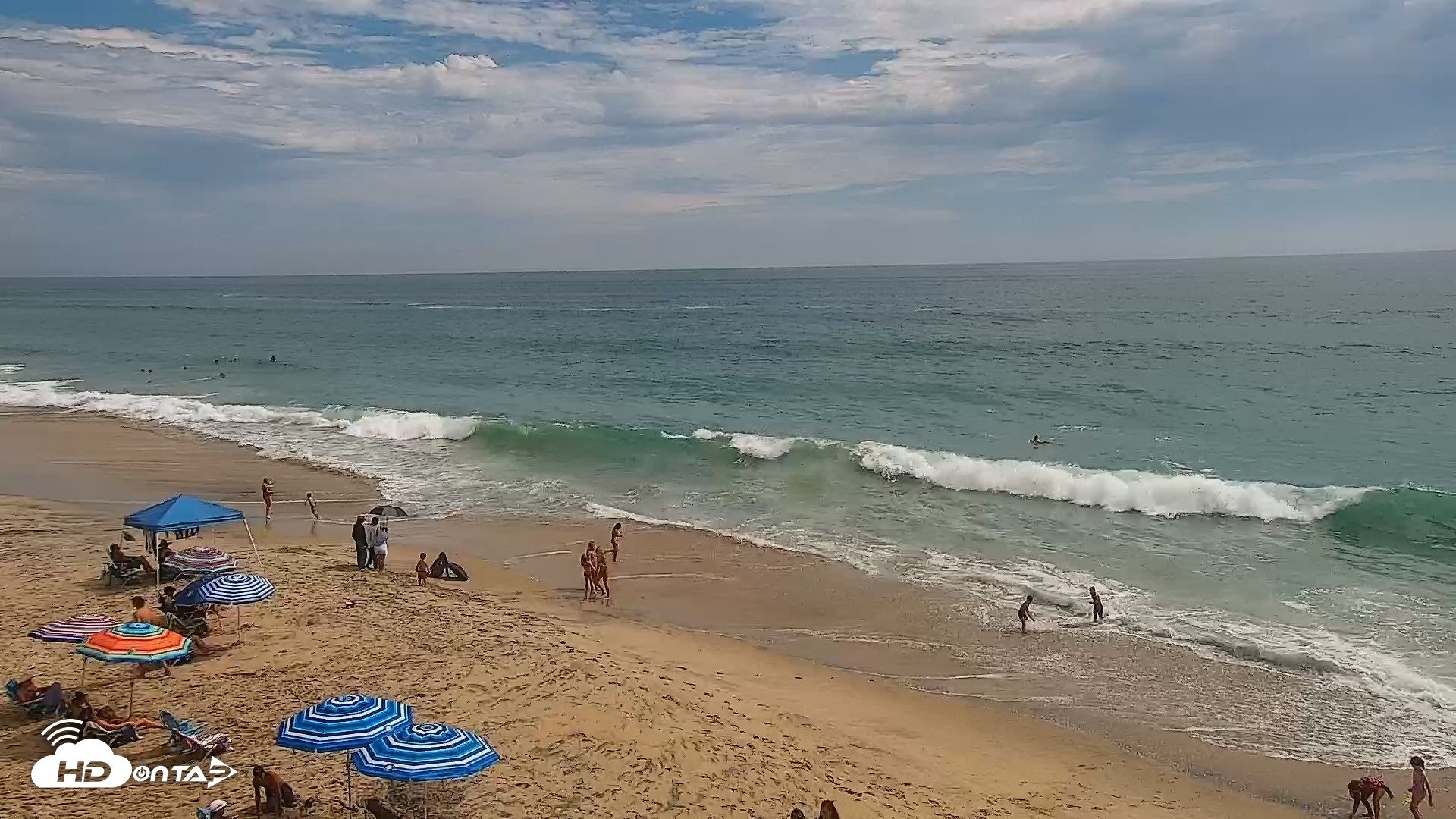 Snapshot of Carlsbad Beach Surf Live Webcam taken Jul 20, 2026, 3:46pm PDT