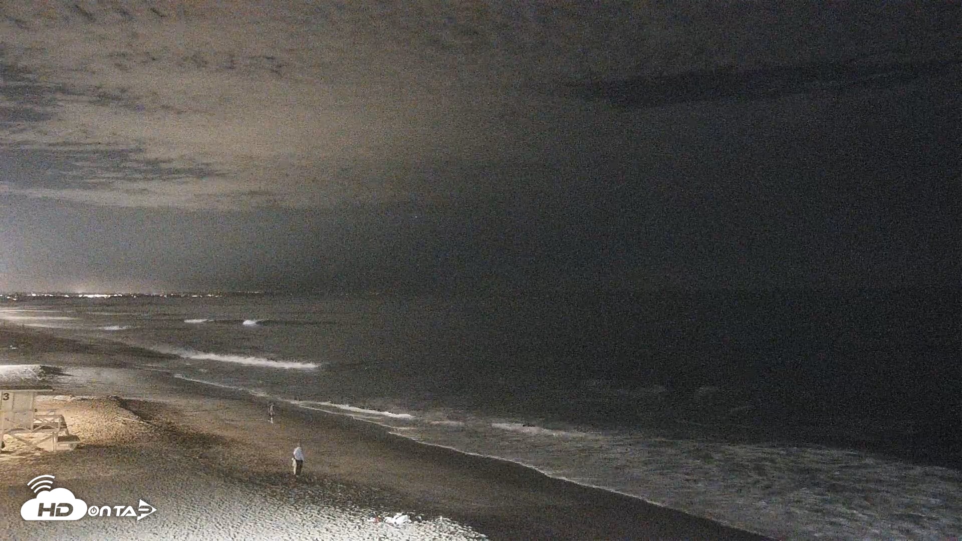 Snapshot of Carlsbad Beach Surf Live Webcam taken Jul 20, 2026, 9:37pm PDT