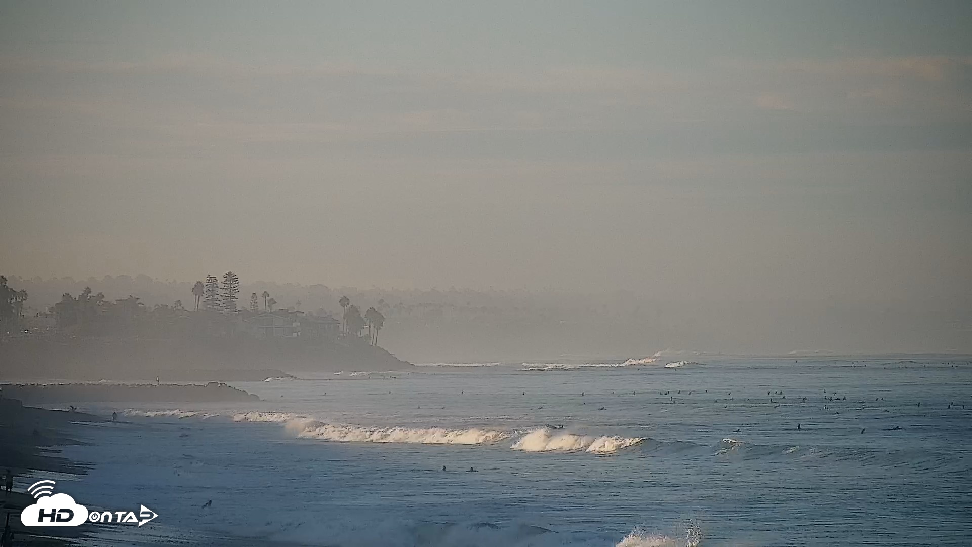 Snapshot of Carlsbad Beach Surf Live Webcam taken Sep 5, 2026, 7:20am PDT