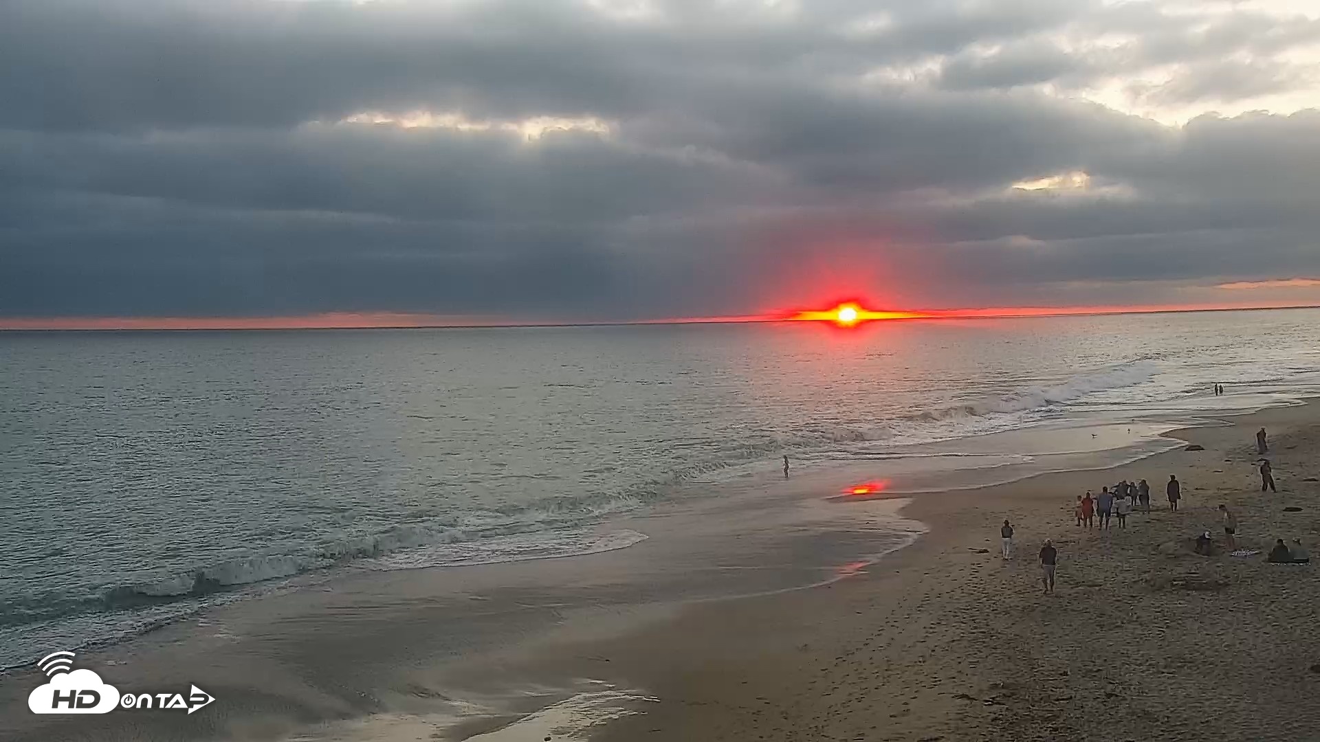 Snapshot of Carlsbad Beach Surf Live Webcam taken Jun 26, 2026, 8:00pm PDT