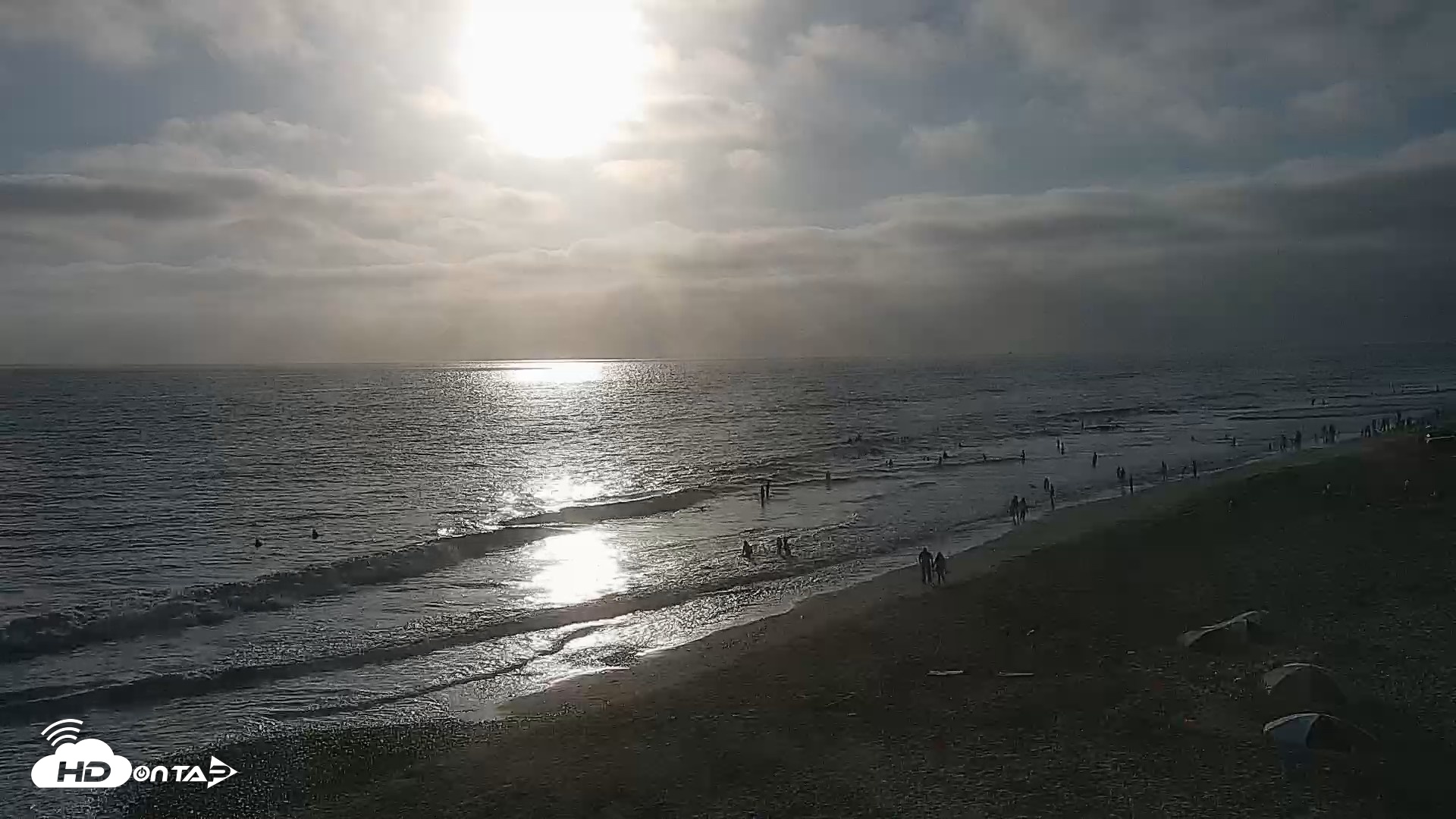 Snapshot of Carlsbad Beach Surf Live Webcam taken Aug 2, 2026, 6:53pm PDT
