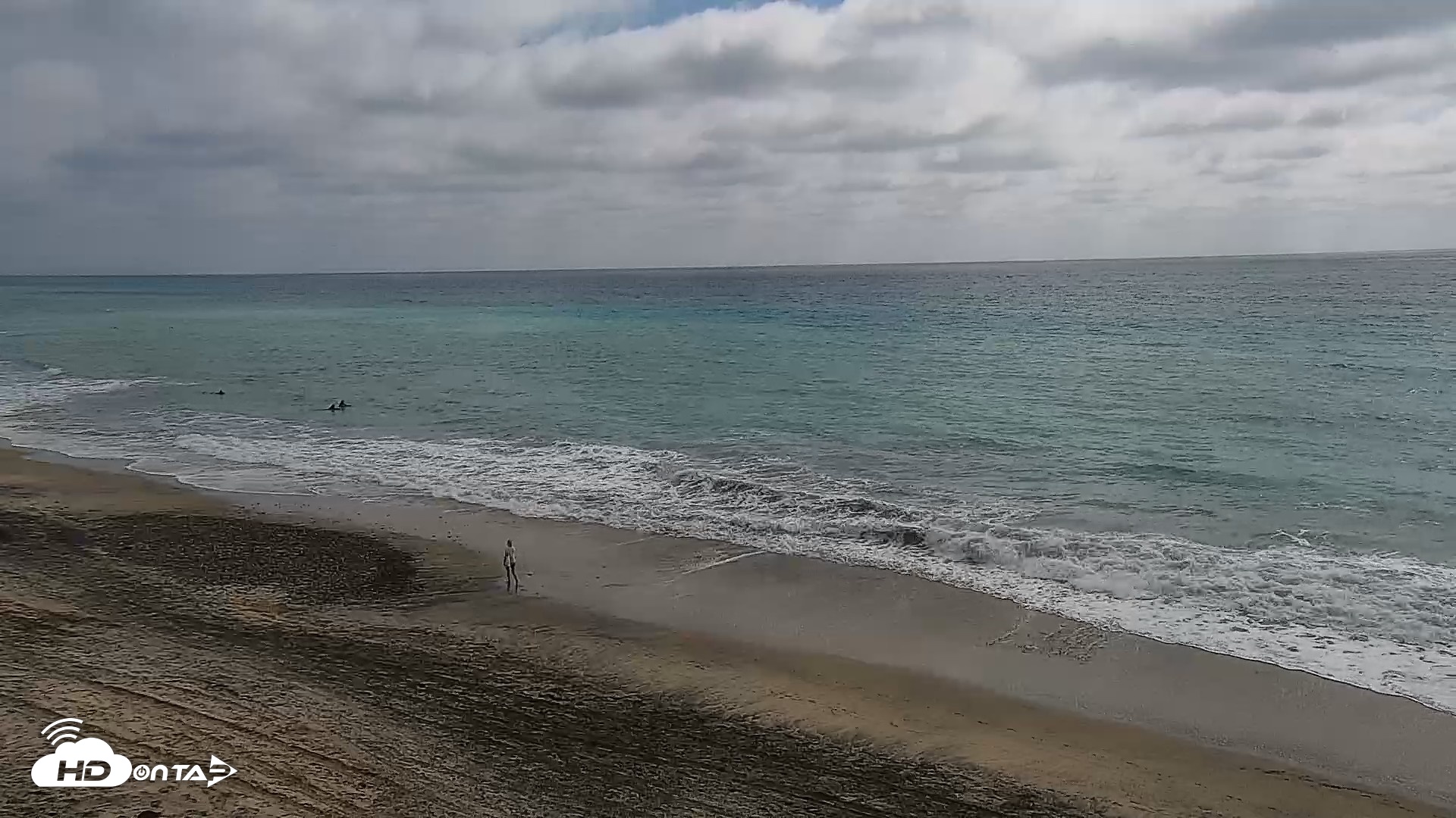 Snapshot of Carlsbad Beach Surf Live Webcam taken Sep 23, 2026, 3:12pm PDT
