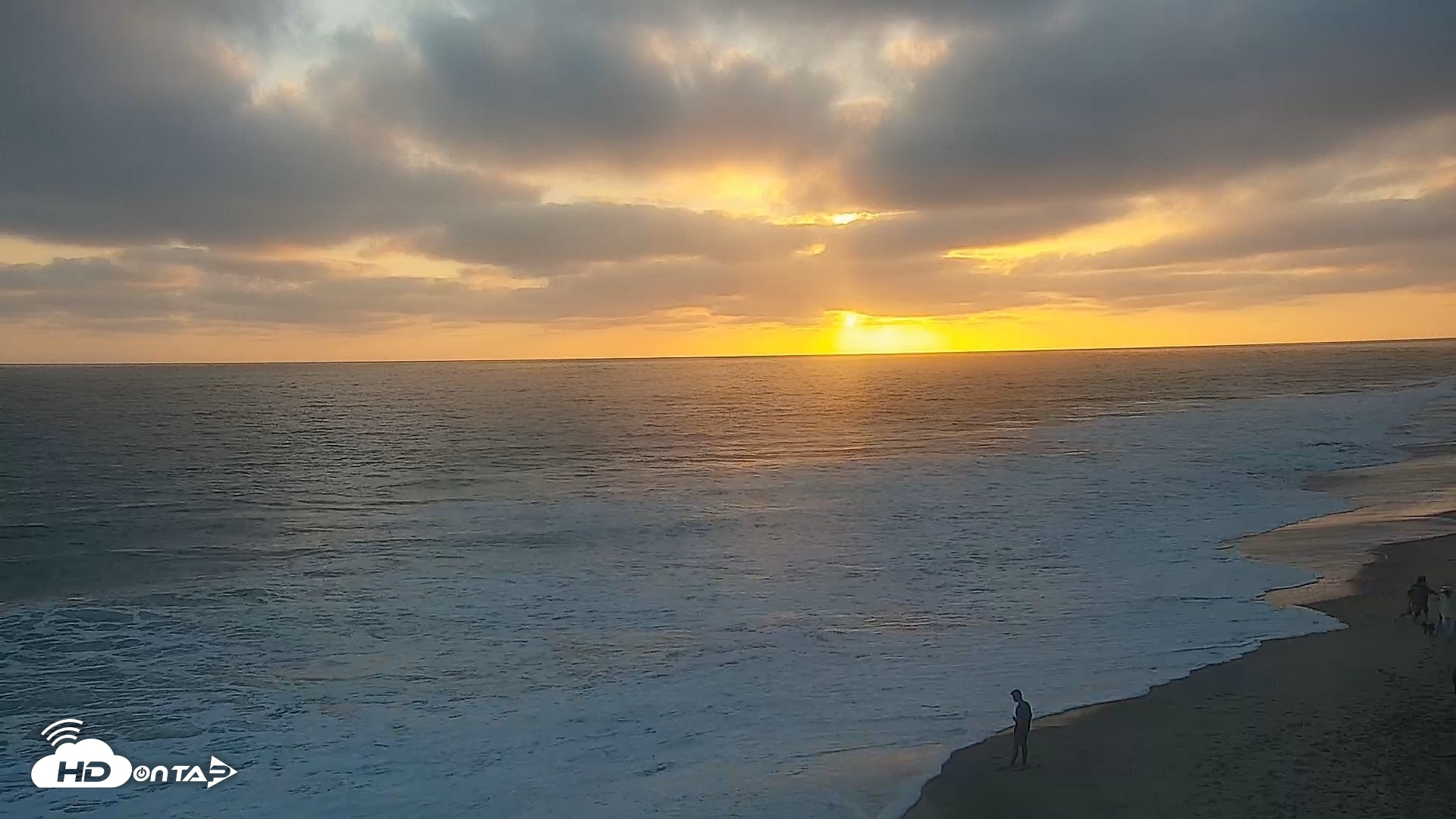 Snapshot of Carlsbad Beach Surf Live Webcam taken Jun 14, 2026, 7:41pm PDT