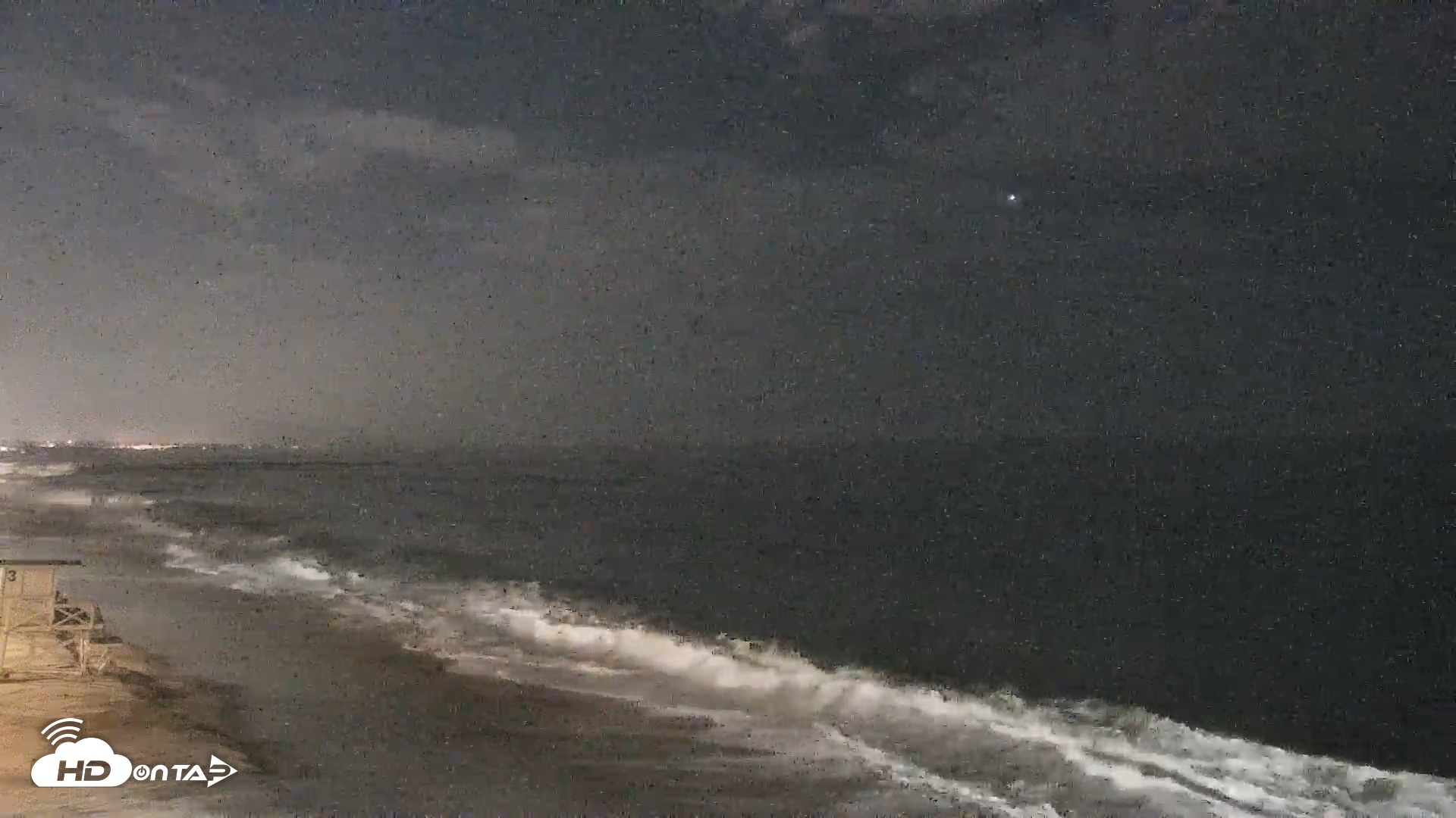 Snapshot of Carlsbad Beach Surf Live Webcam taken Aug 26, 2026, 8:46pm PDT