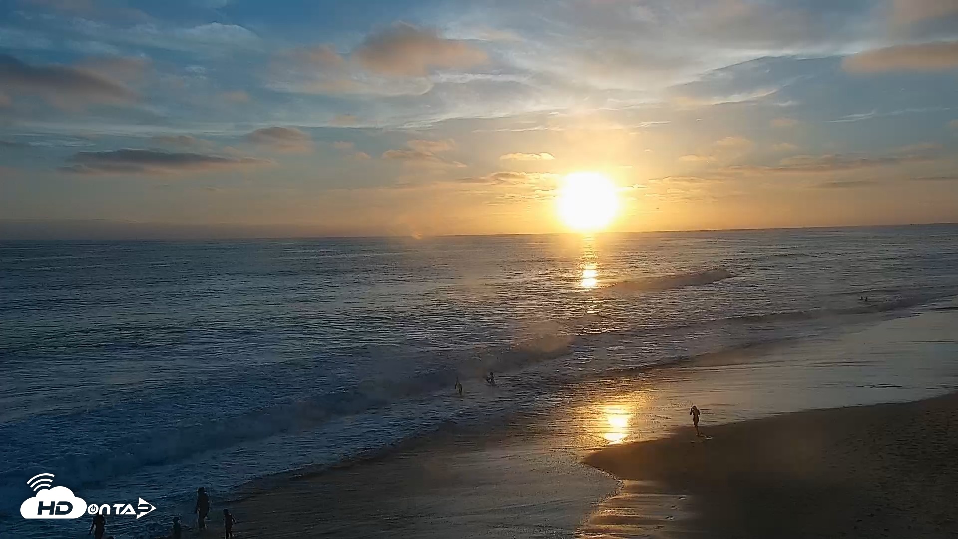 Snapshot of Carlsbad Beach Surf Live Webcam taken Jun 11, 2026, 7:47pm PDT