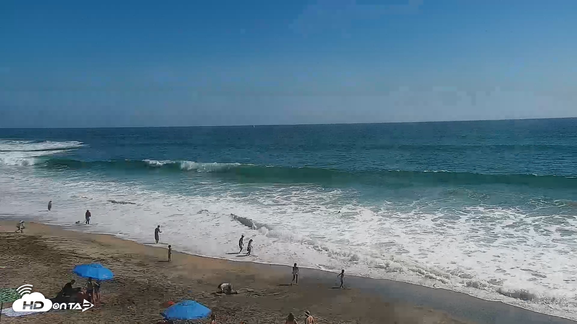 Snapshot of Carlsbad Beach Surf Live Webcam taken Jul 28, 2026, 4:07pm PDT