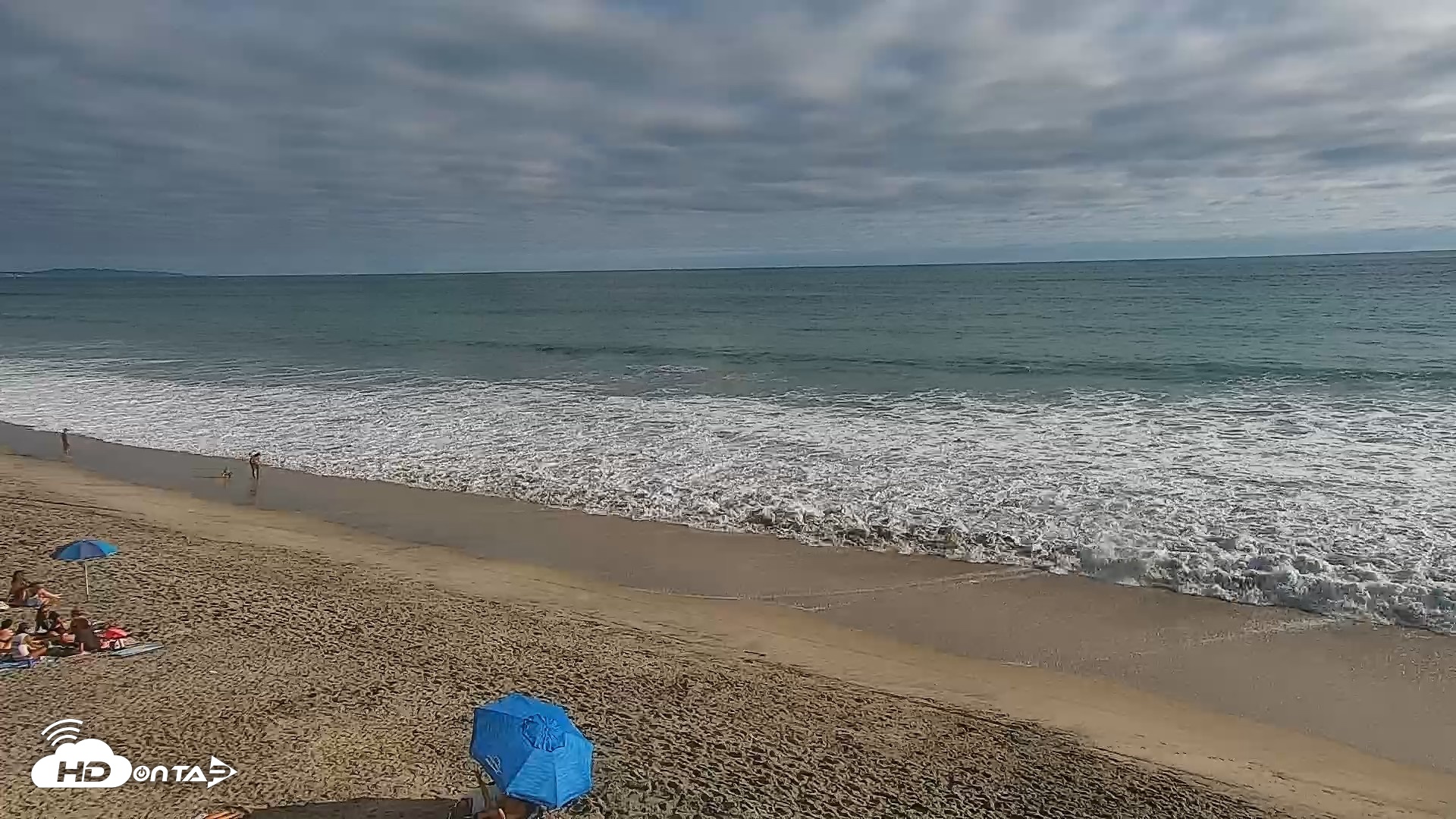 Snapshot of Carlsbad Beach Surf Live Webcam taken Aug 14, 2026, 5:48pm PDT