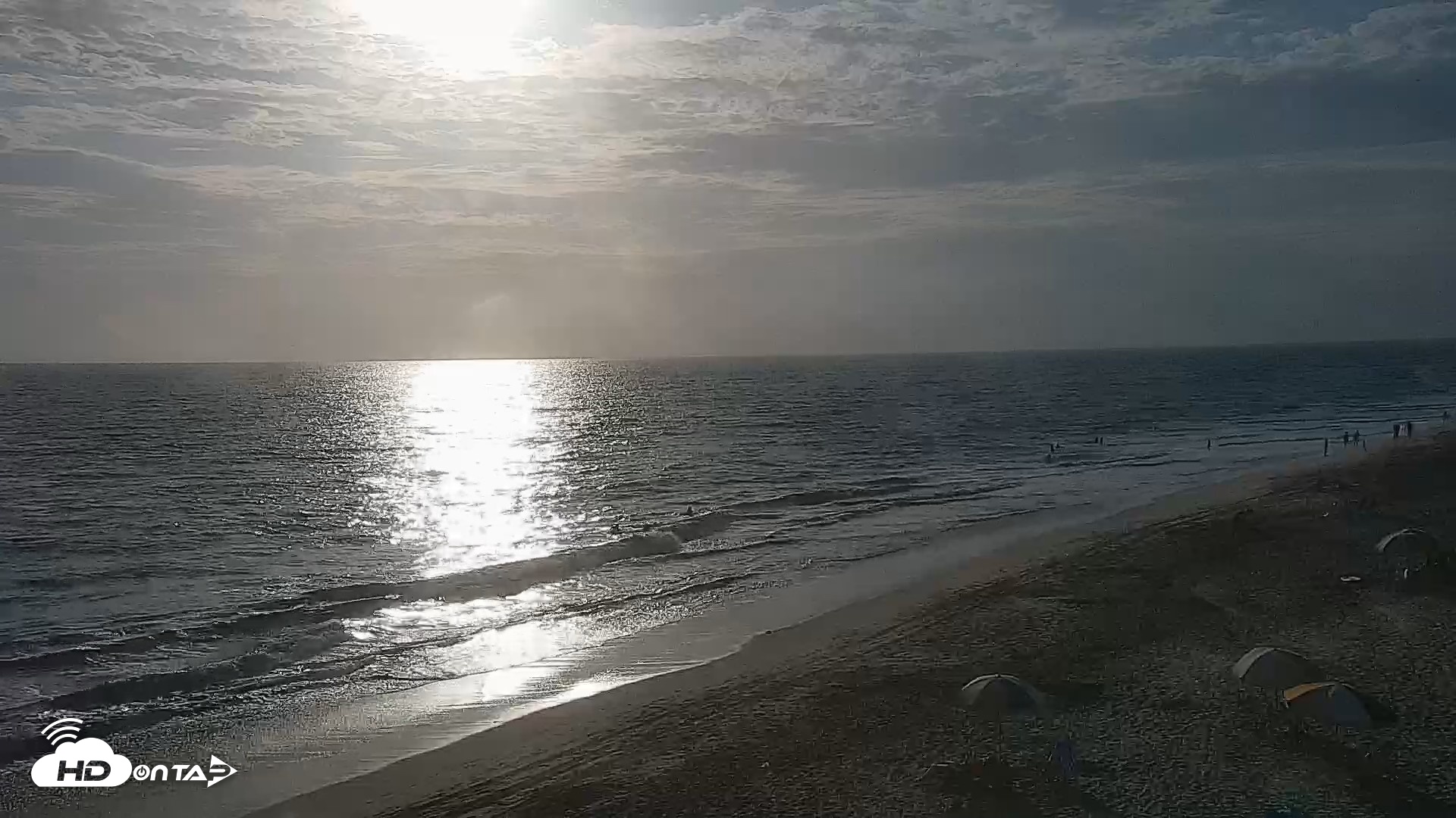 Snapshot of Carlsbad Beach Surf Live Webcam taken Aug 5, 2026, 6:31pm PDT
