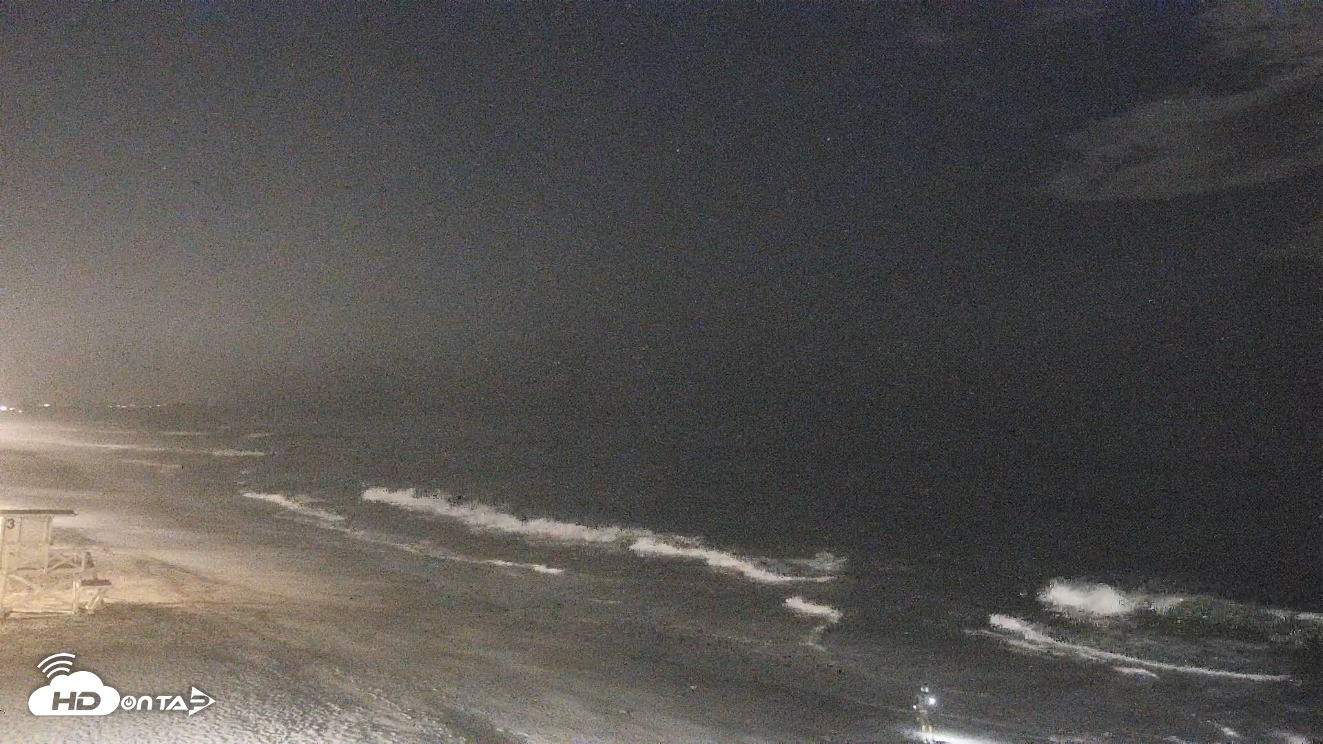 Snapshot of Carlsbad Beach Surf Live Webcam taken Aug 24, 2026, 12:52am PDT