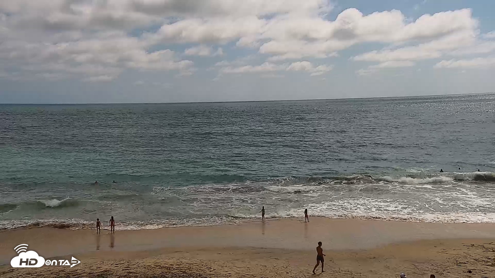 Snapshot of Carlsbad Beach Surf Live Webcam taken Jul 1, 2026, 3:54pm PDT