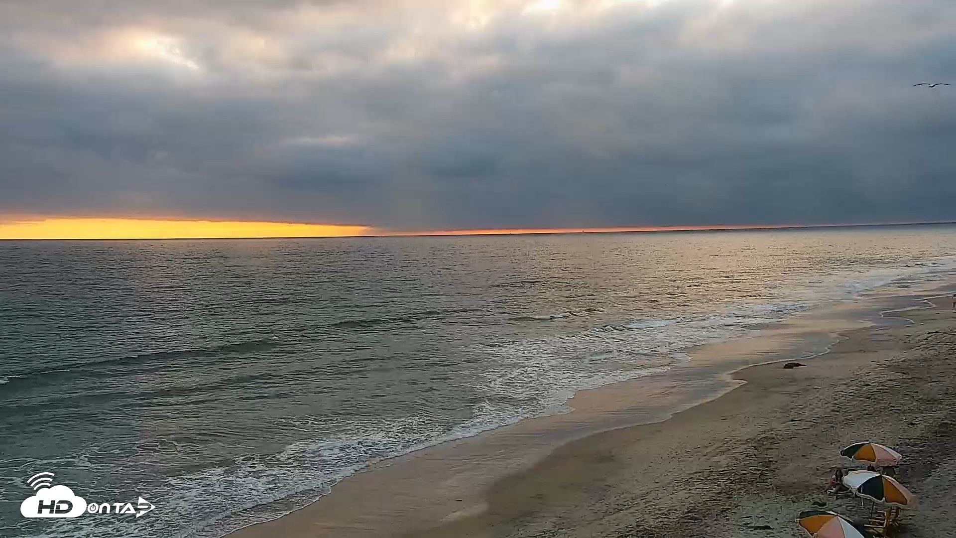 Snapshot of Carlsbad Beach Surf Live Webcam taken May 23, 2026, 7:14pm PDT