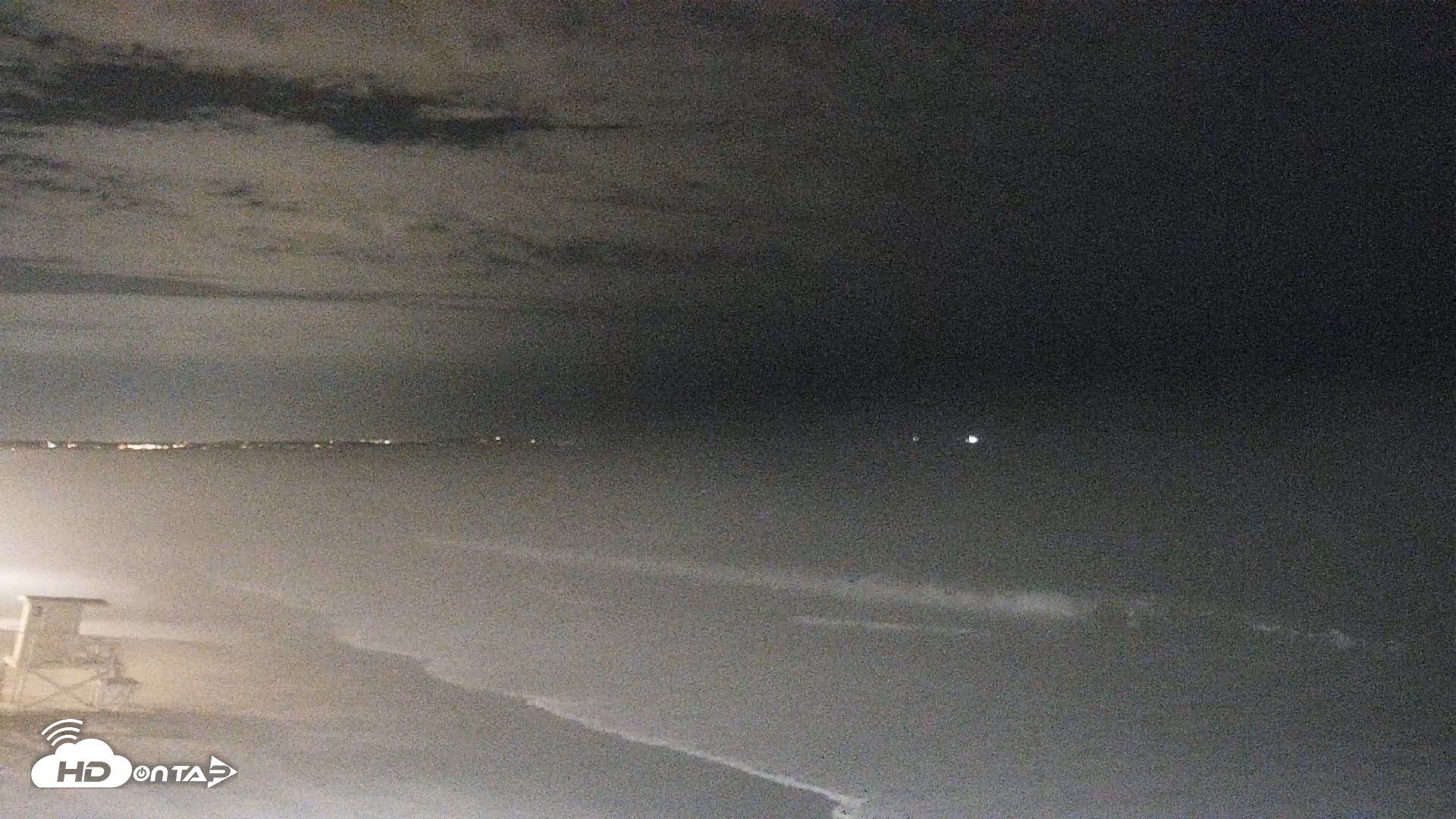 Snapshot of Carlsbad Beach Surf Live Webcam taken Sep 10, 2026, 3:16am PDT