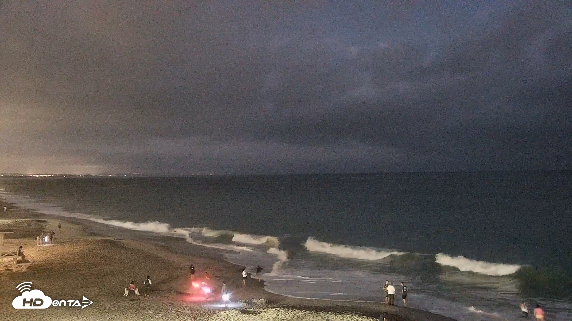 Snapshot of Carlsbad Beach Surf Live Webcam taken Jul 3, 2026, 8:46pm PDT