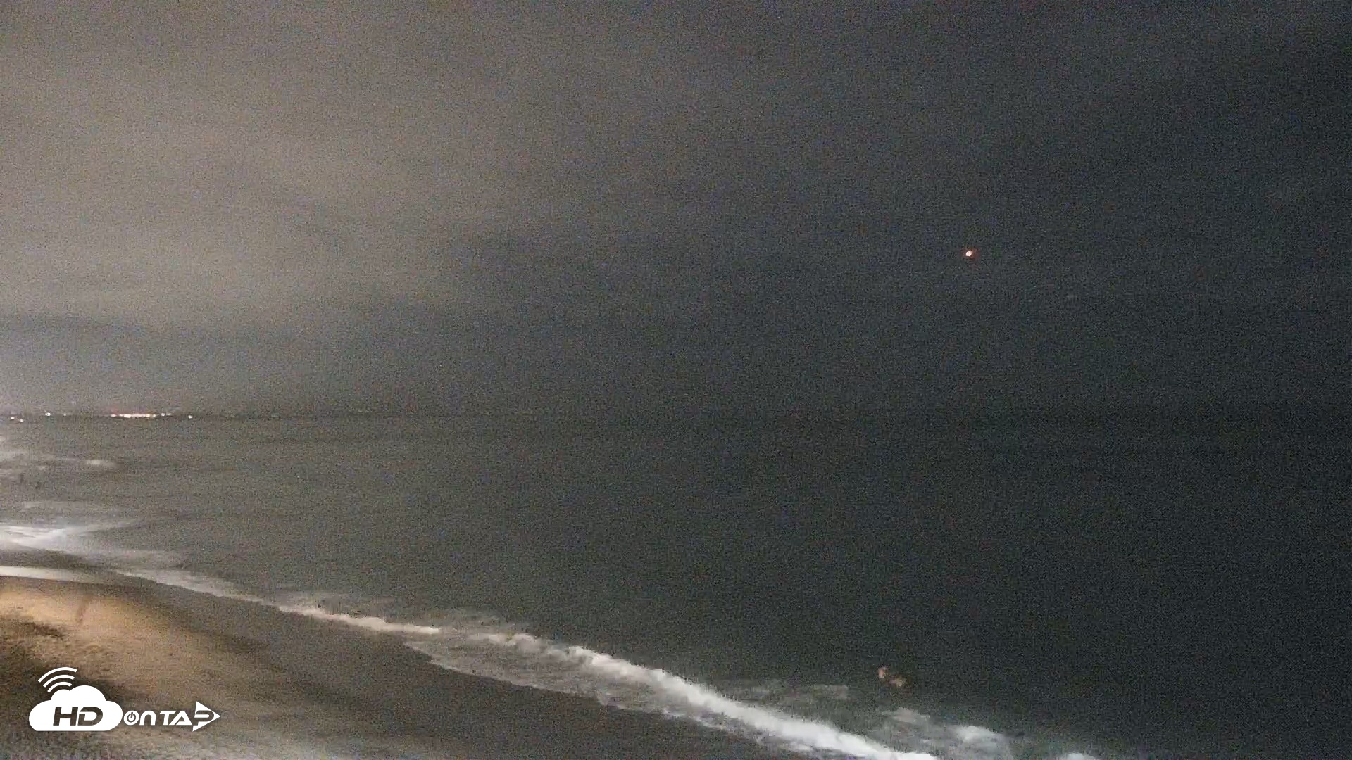 Snapshot of Carlsbad Beach Surf Live Webcam taken Sep 26, 2026, 9:28pm PDT