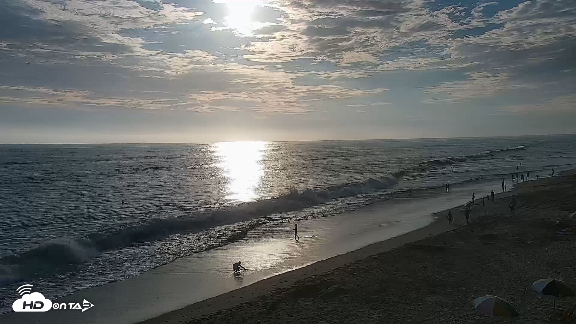 Snapshot of Carlsbad Beach Surf Live Webcam taken Jul 20, 2026, 6:48pm PDT
