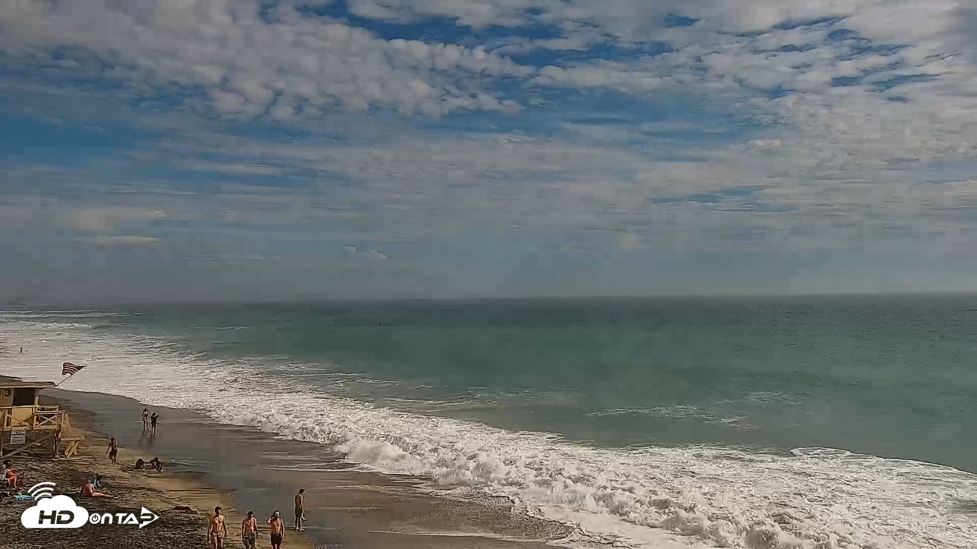 Snapshot of Carlsbad Beach Surf Live Webcam taken Sep 7, 2026, 4:31pm PDT