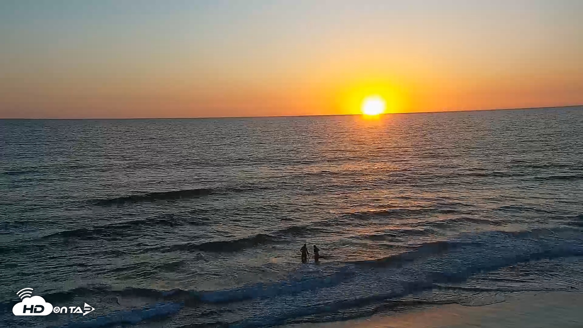 Snapshot of Carlsbad Beach Surf Live Webcam taken Mar 9, 2026, 6:53pm PDT