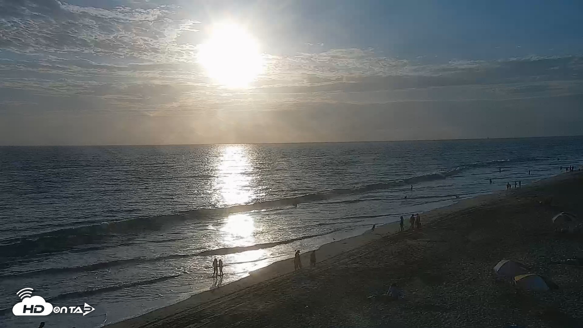 Snapshot of Carlsbad Beach Surf Live Webcam taken Aug 5, 2026, 7:02pm PDT