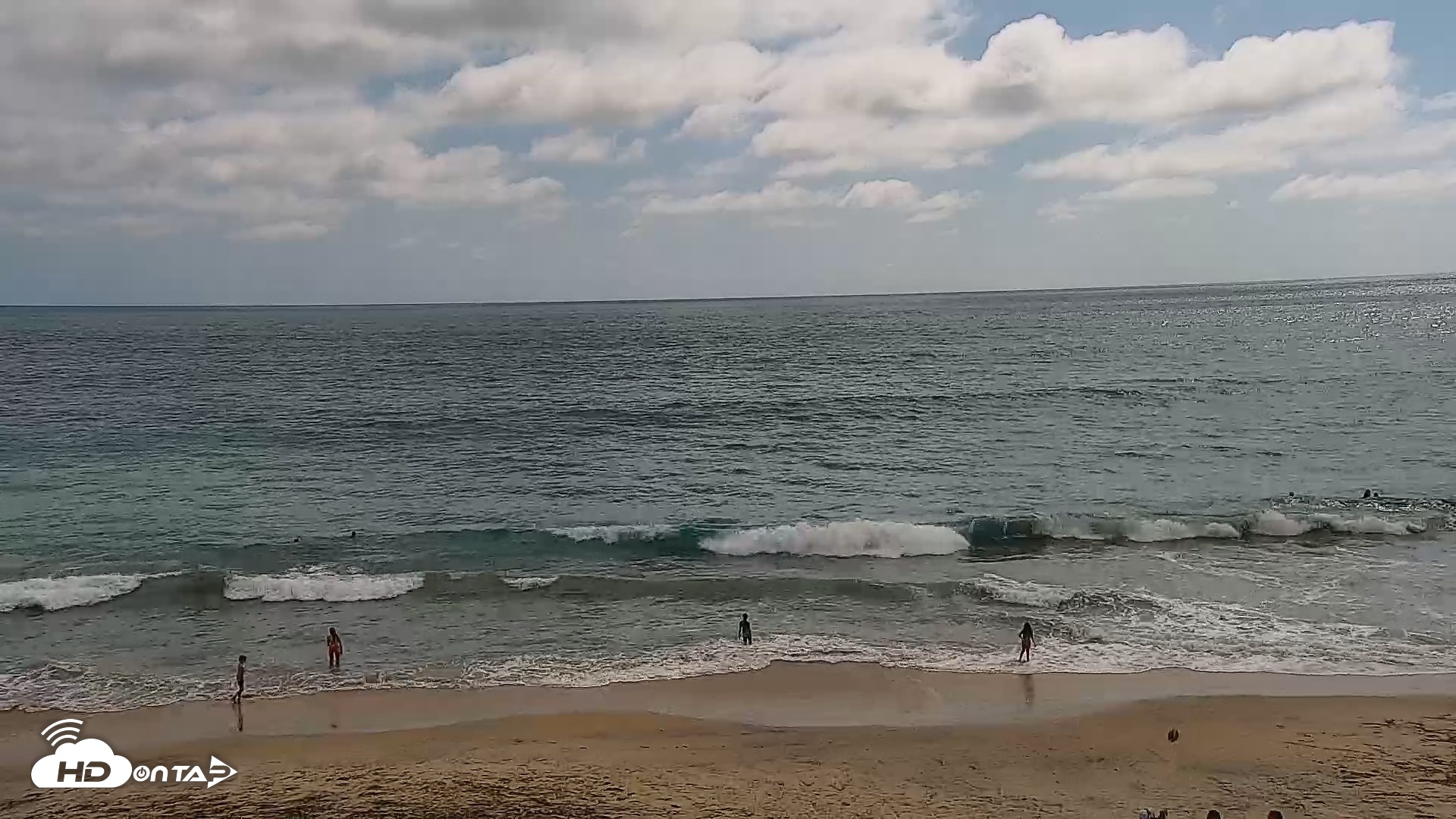 Snapshot of Carlsbad Beach Surf Live Webcam taken Jul 1, 2026, 3:55pm PDT