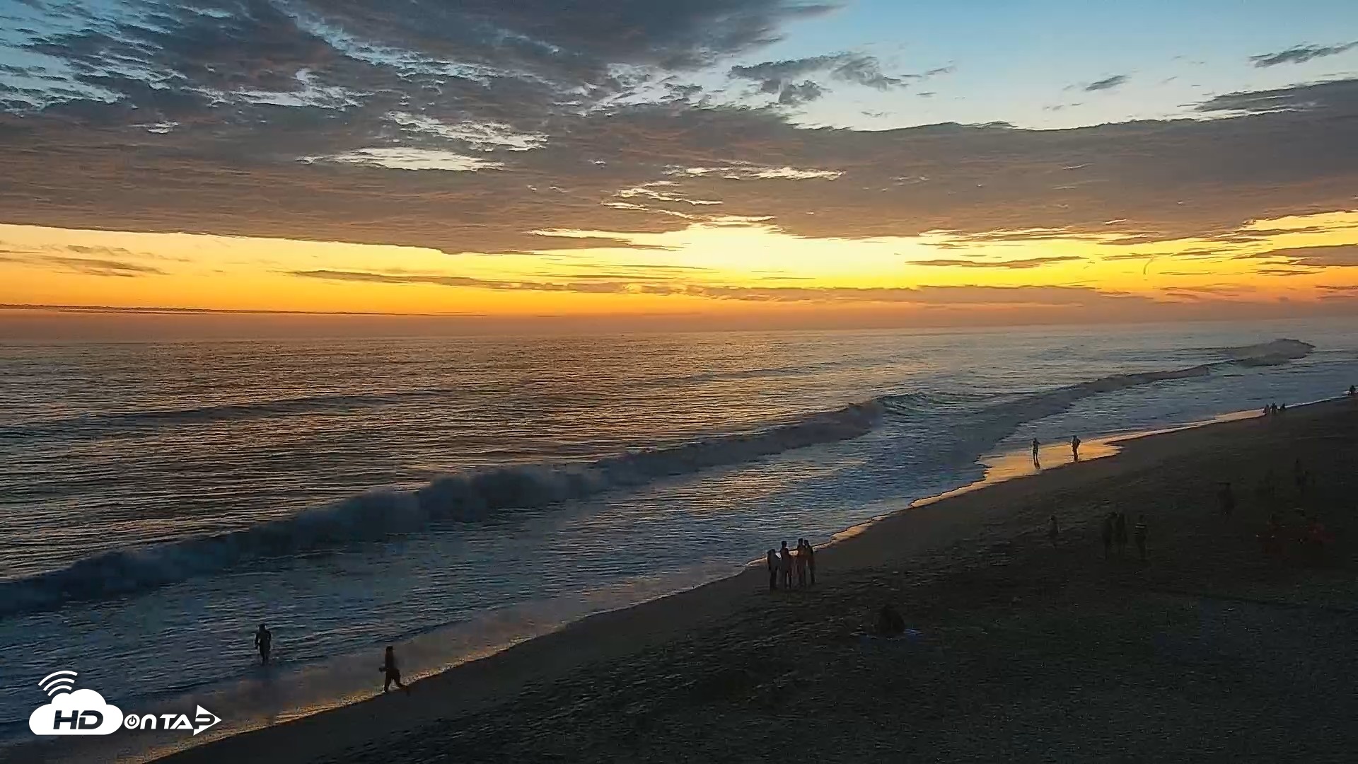Snapshot of Carlsbad Beach Surf Live Webcam taken Jul 20, 2026, 8:23pm PDT