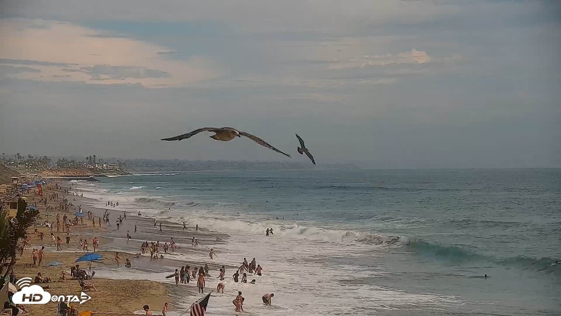 Snapshot of Carlsbad Beach Surf Live Webcam taken Jul 20, 2026, 4:34pm PDT