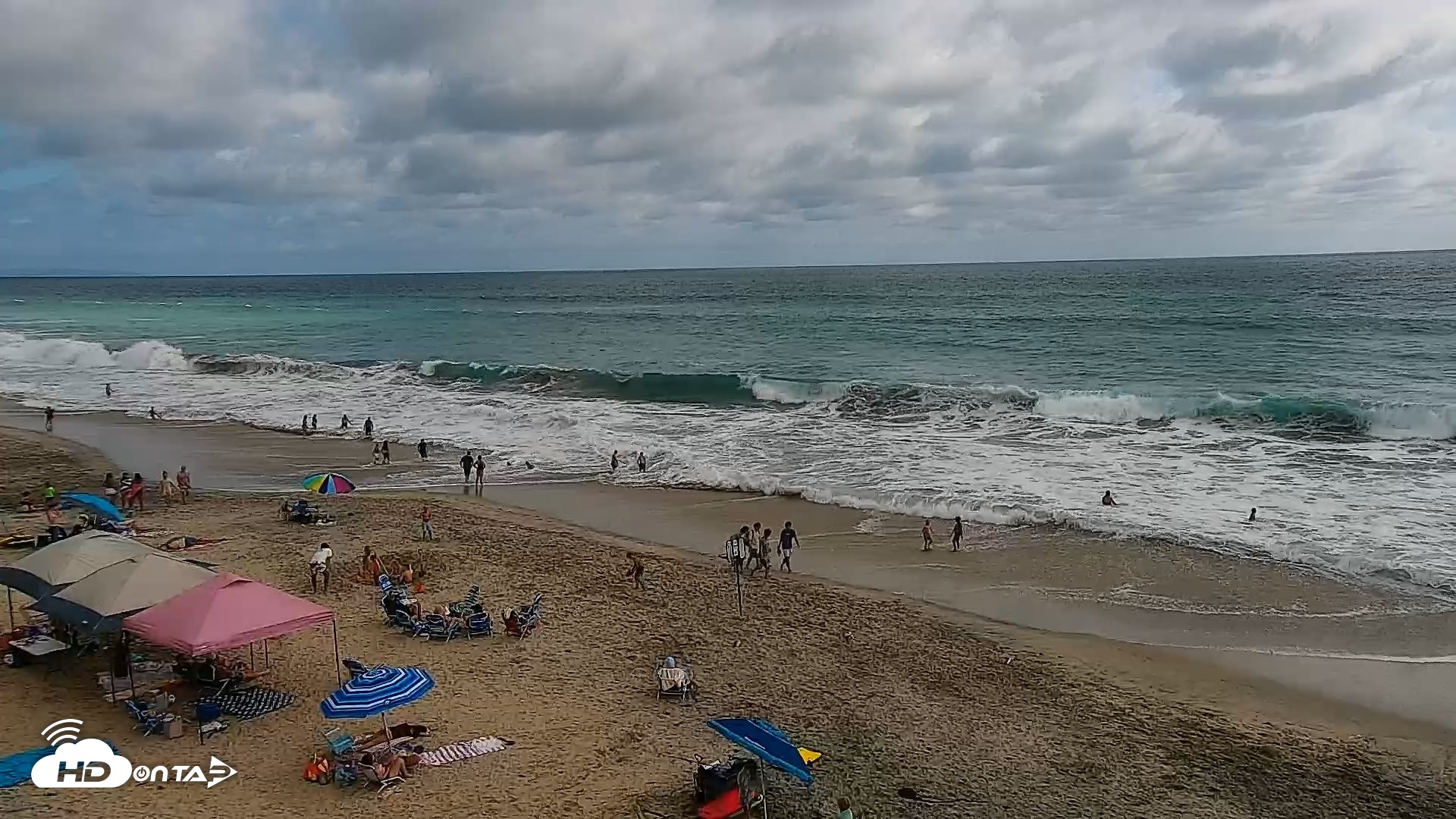 Snapshot of Carlsbad Beach Surf Live Webcam taken Jun 30, 2026, 4:50pm PDT