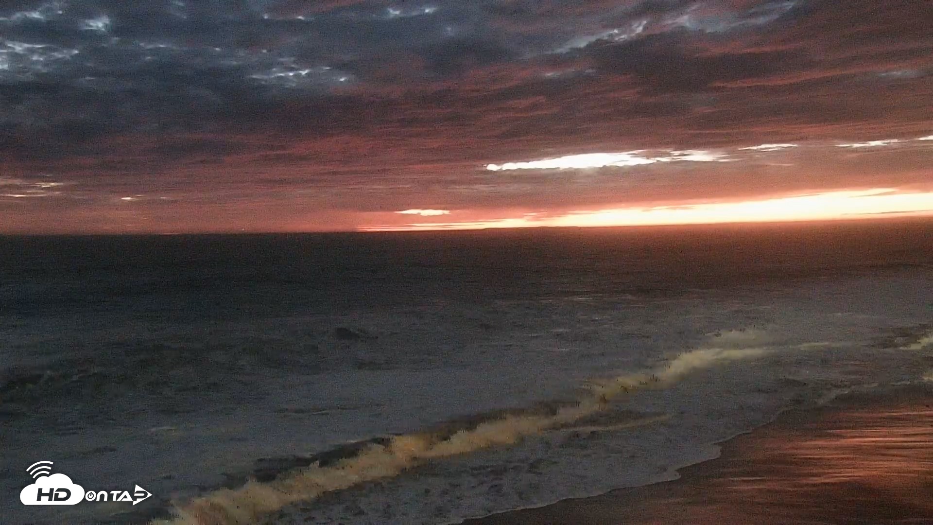 Snapshot of Carlsbad Beach Surf Live Webcam taken Sep 7, 2026, 7:46pm PDT