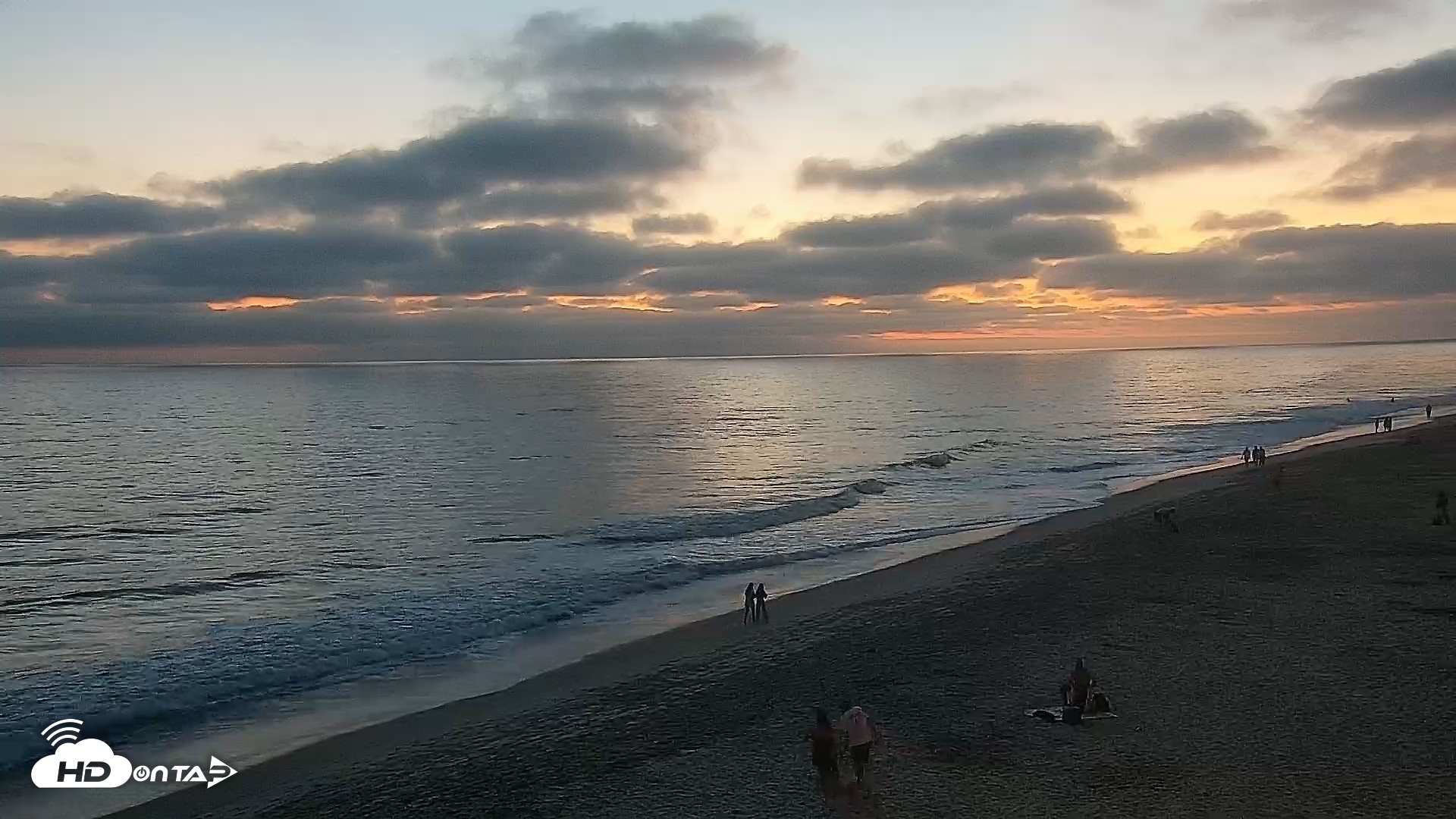Snapshot of Carlsbad Beach Surf Live Webcam taken Jul 19, 2026, 8:23pm PDT