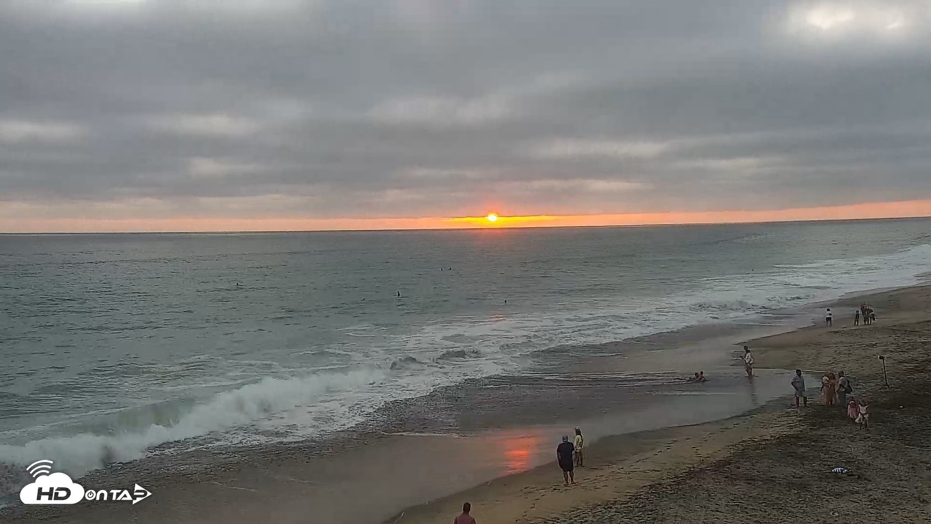 Snapshot of Carlsbad Beach Surf Live Webcam taken Jul 29, 2026, 7:46pm PDT