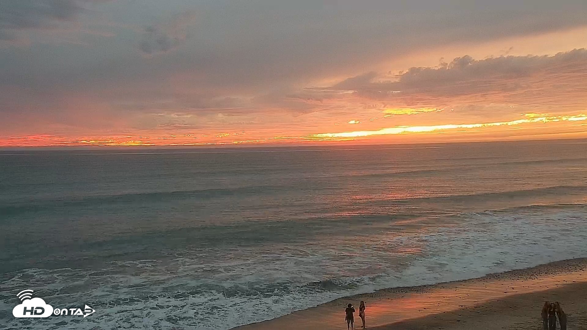 Snapshot of Carlsbad Beach Surf Live Webcam taken Sep 27, 2026, 6:57pm PDT