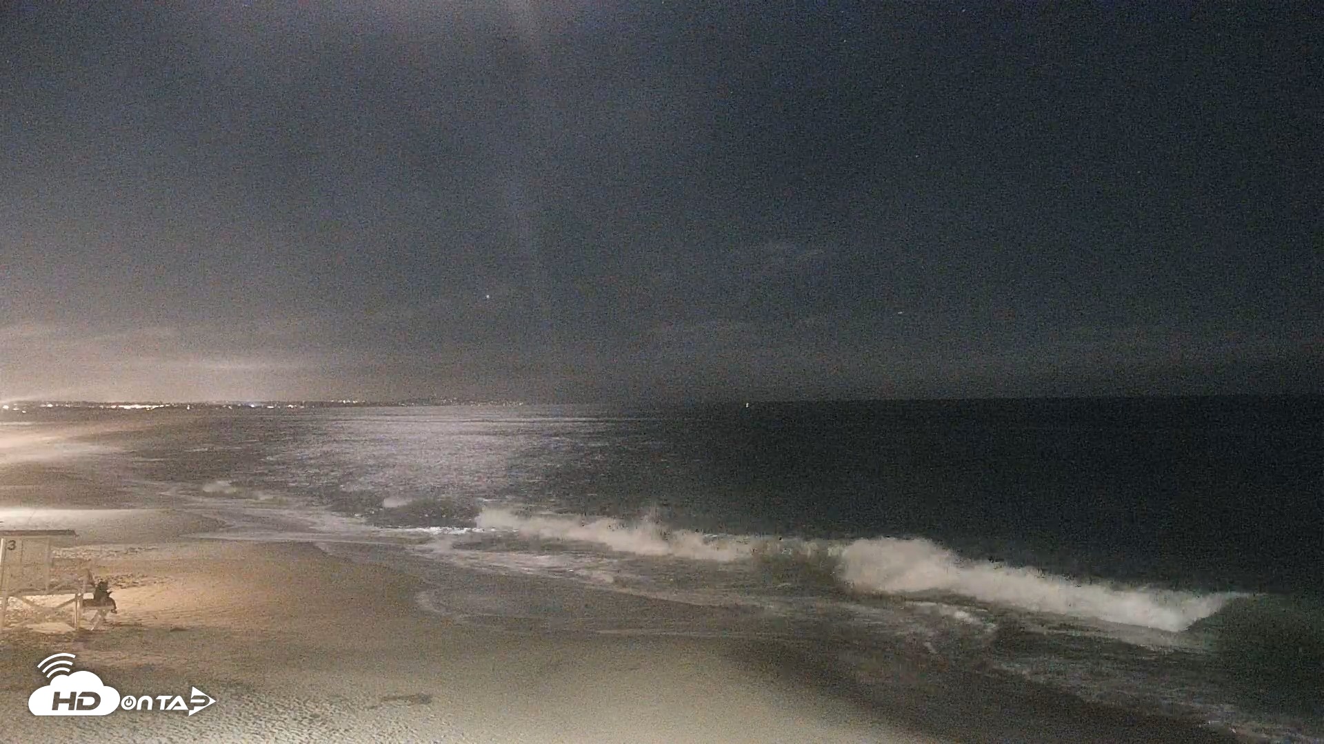 Snapshot of Carlsbad Beach Surf Live Webcam taken Jun 26, 2026, 9:34pm PDT
