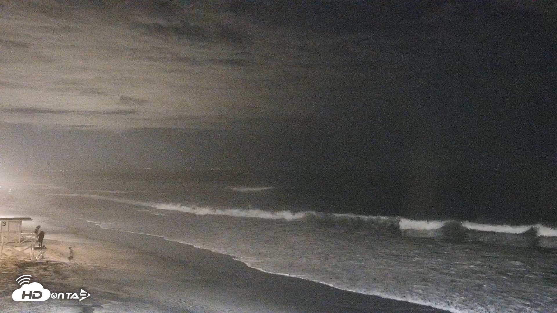 Snapshot of Carlsbad Beach Surf Live Webcam taken Sep 6, 2026, 11:16pm PDT
