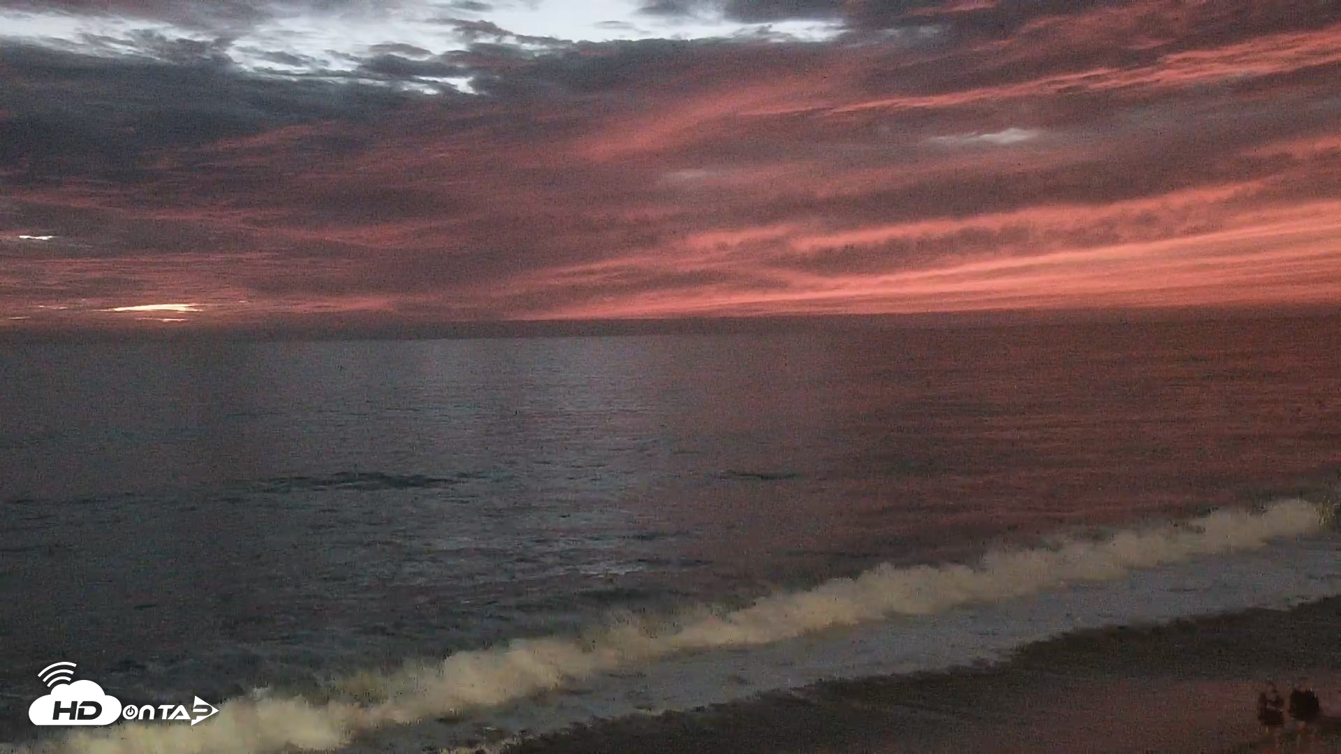 Snapshot of Carlsbad Beach Surf Live Webcam taken Sep 26, 2026, 7:16pm PDT