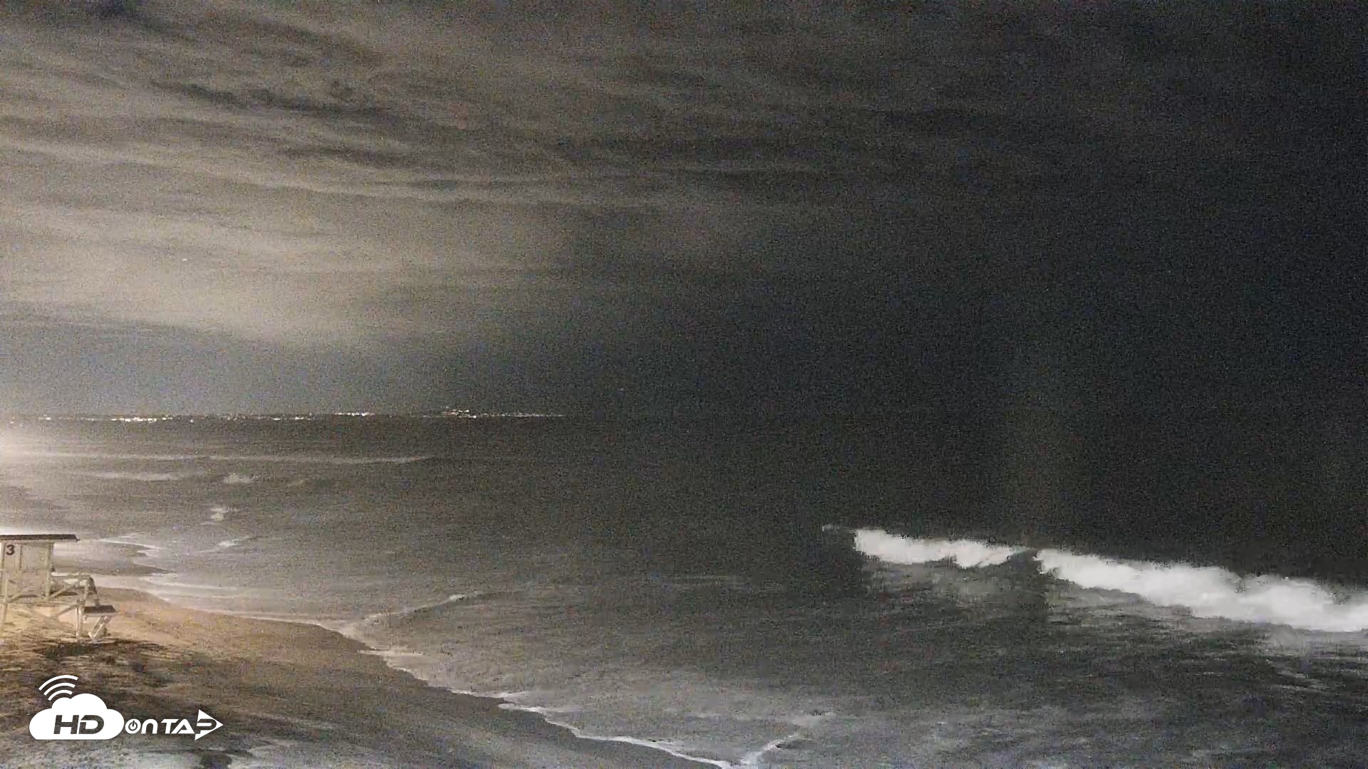 Snapshot of Carlsbad Beach Surf Live Webcam taken Sep 6, 2026, 10:36pm PDT
