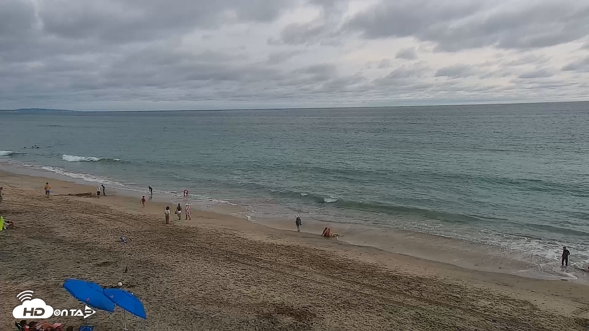 Snapshot of Carlsbad Beach Surf Live Webcam taken Aug 13, 2026, 5:46pm PDT