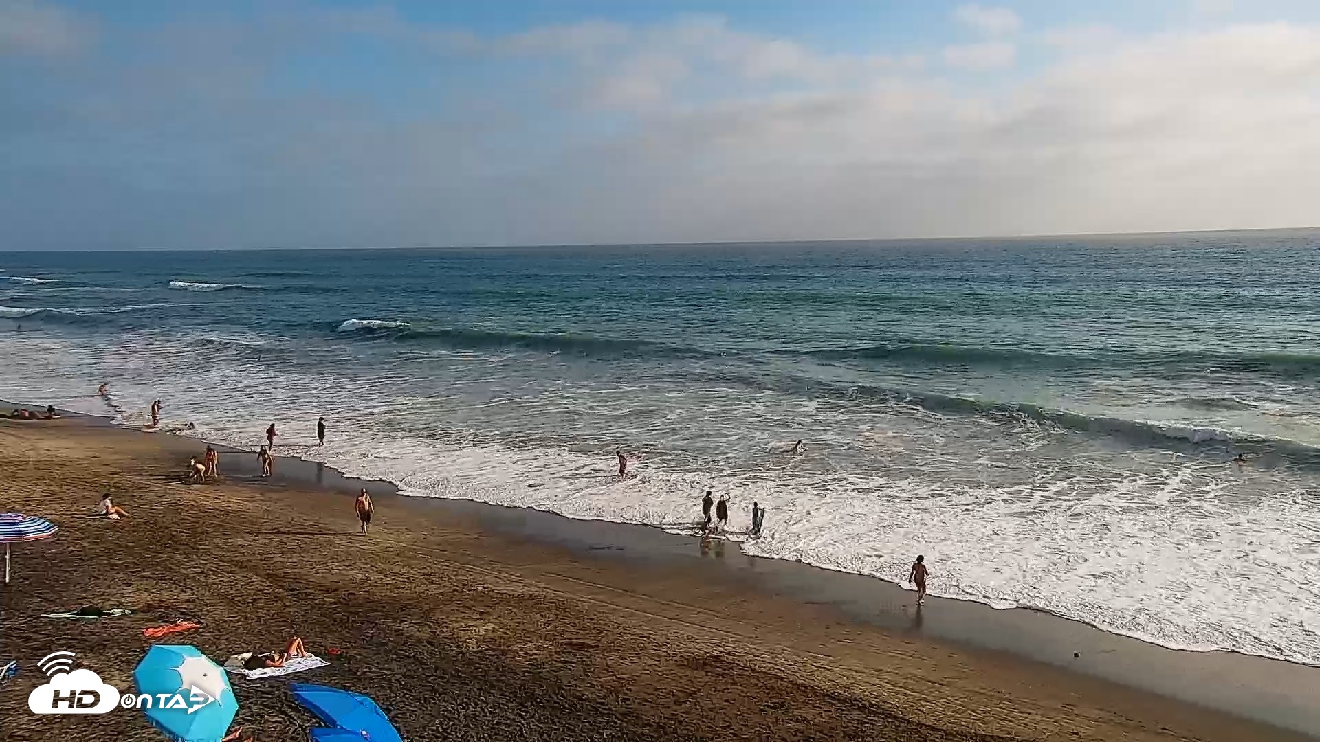 Snapshot of Carlsbad Beach Surf Live Webcam taken Aug 30, 2026, 5:51pm PDT