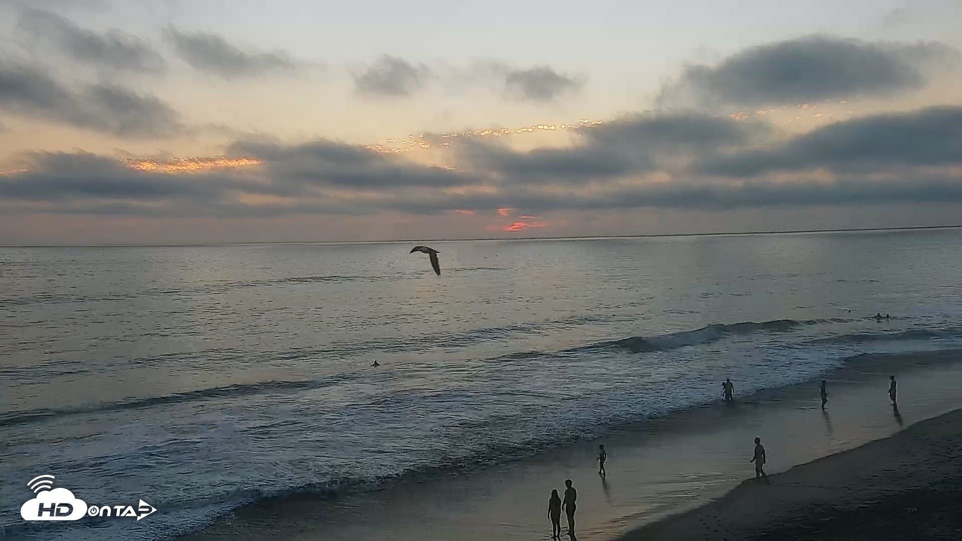 Snapshot of Carlsbad Beach Surf Live Webcam taken Aug 28, 2026, 7:19pm PDT