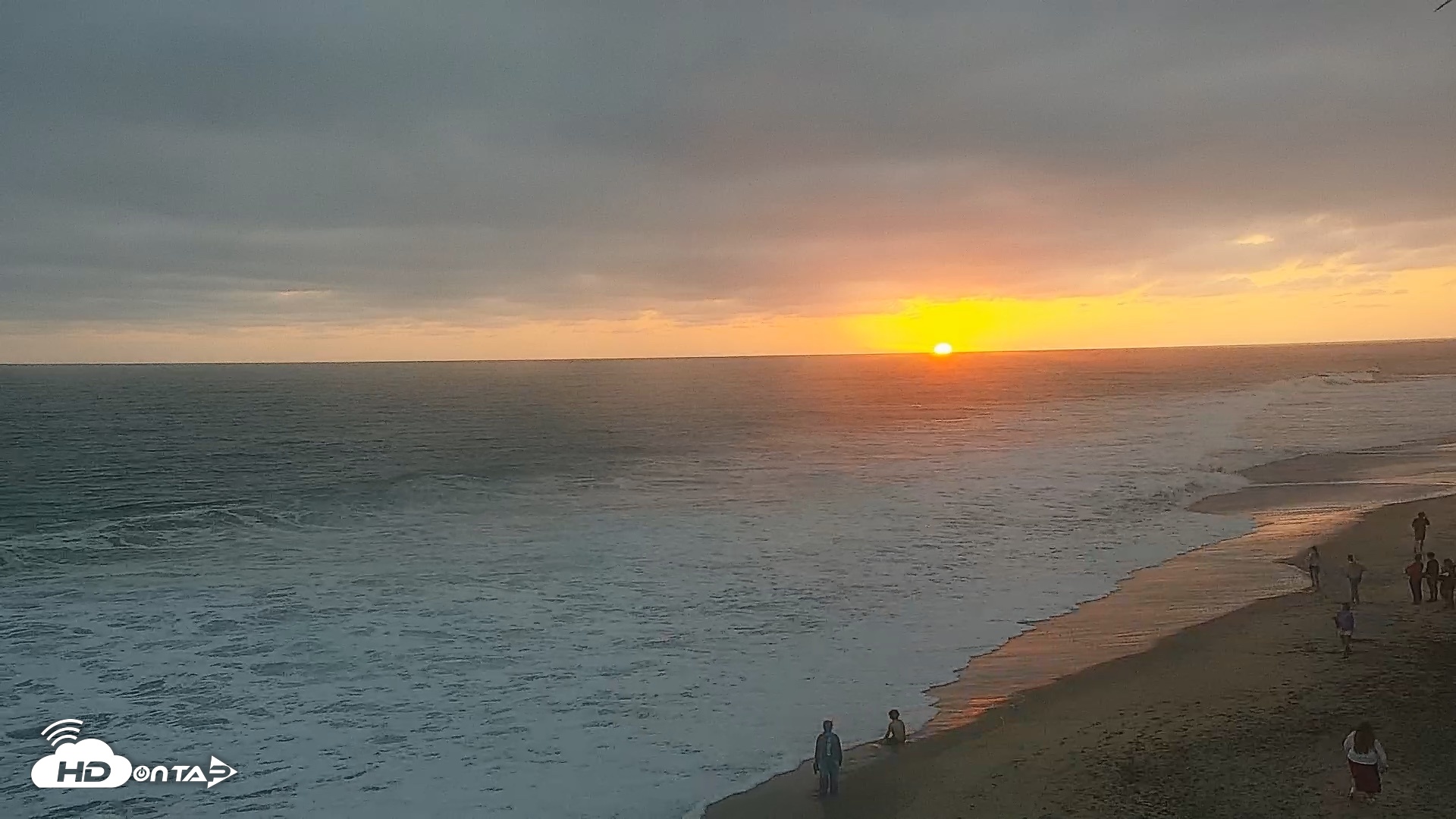 Snapshot of Carlsbad Beach Surf Live Webcam taken Jun 15, 2026, 8:02pm PDT